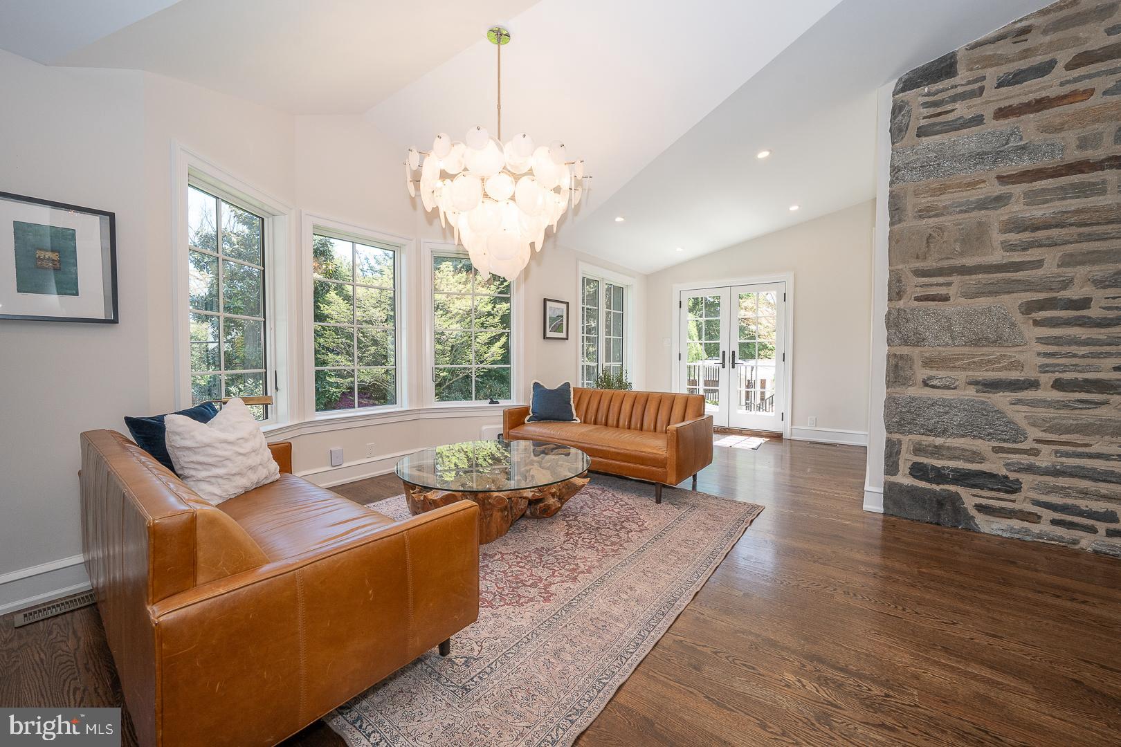 WYNNEWOOD - Residential