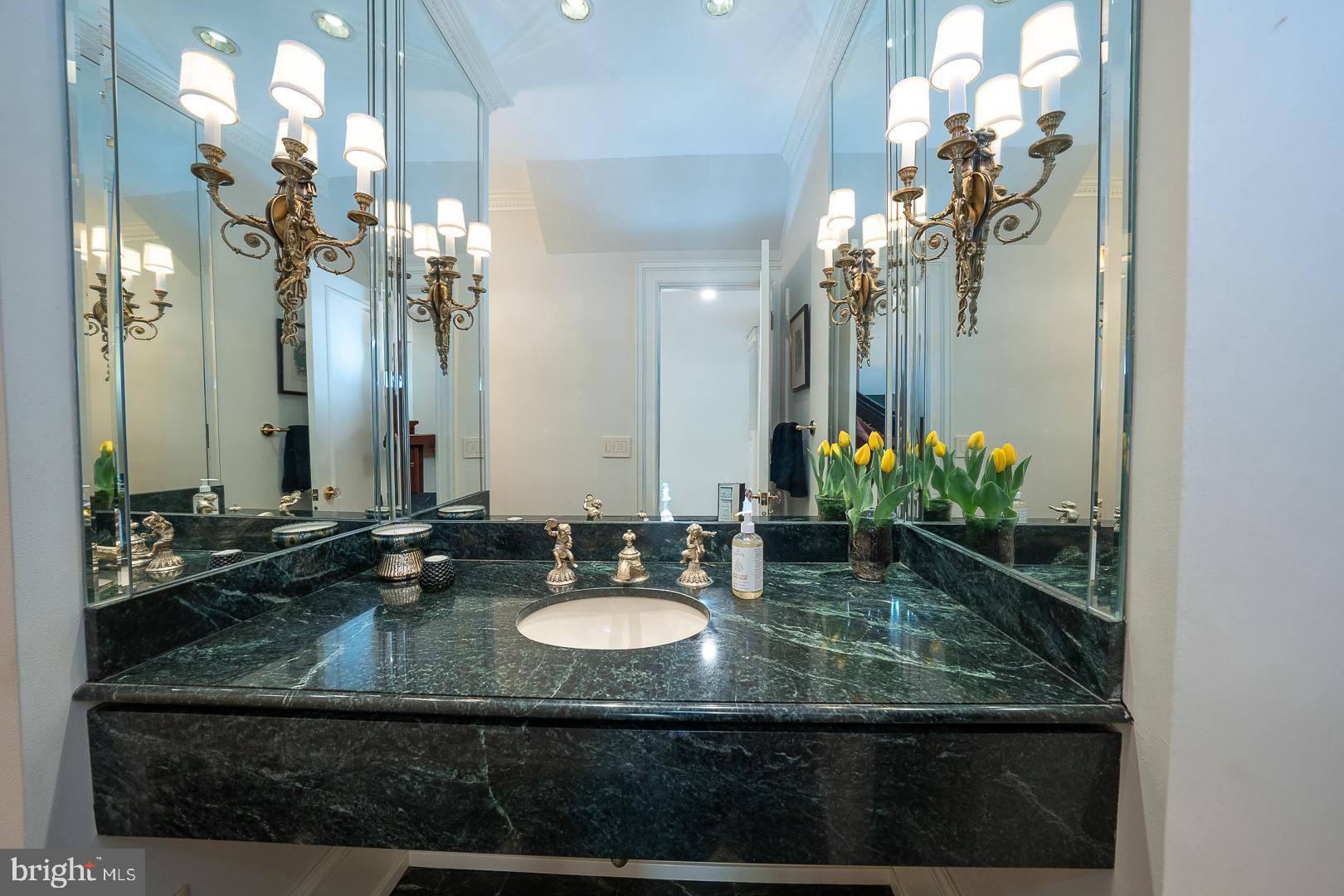 WYNNEWOOD - Residential