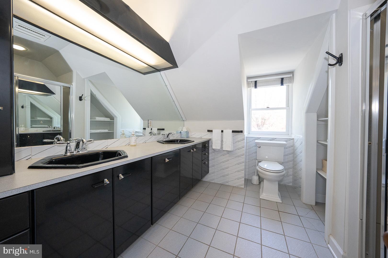 WYNNEWOOD - Residential