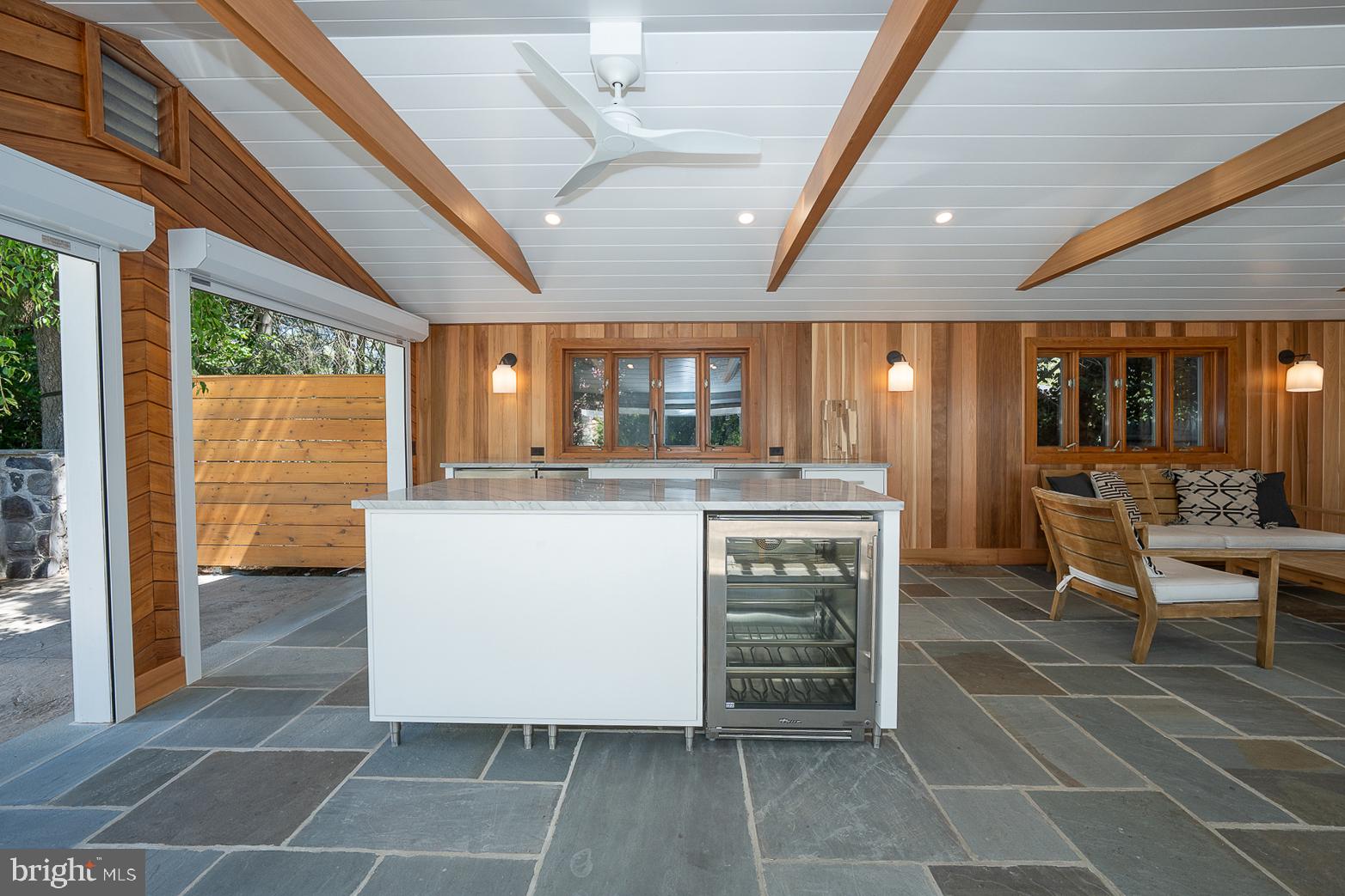 WYNNEWOOD - Residential