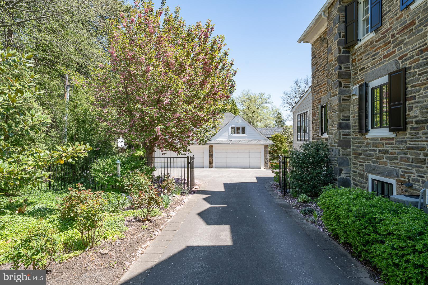 WYNNEWOOD - Residential