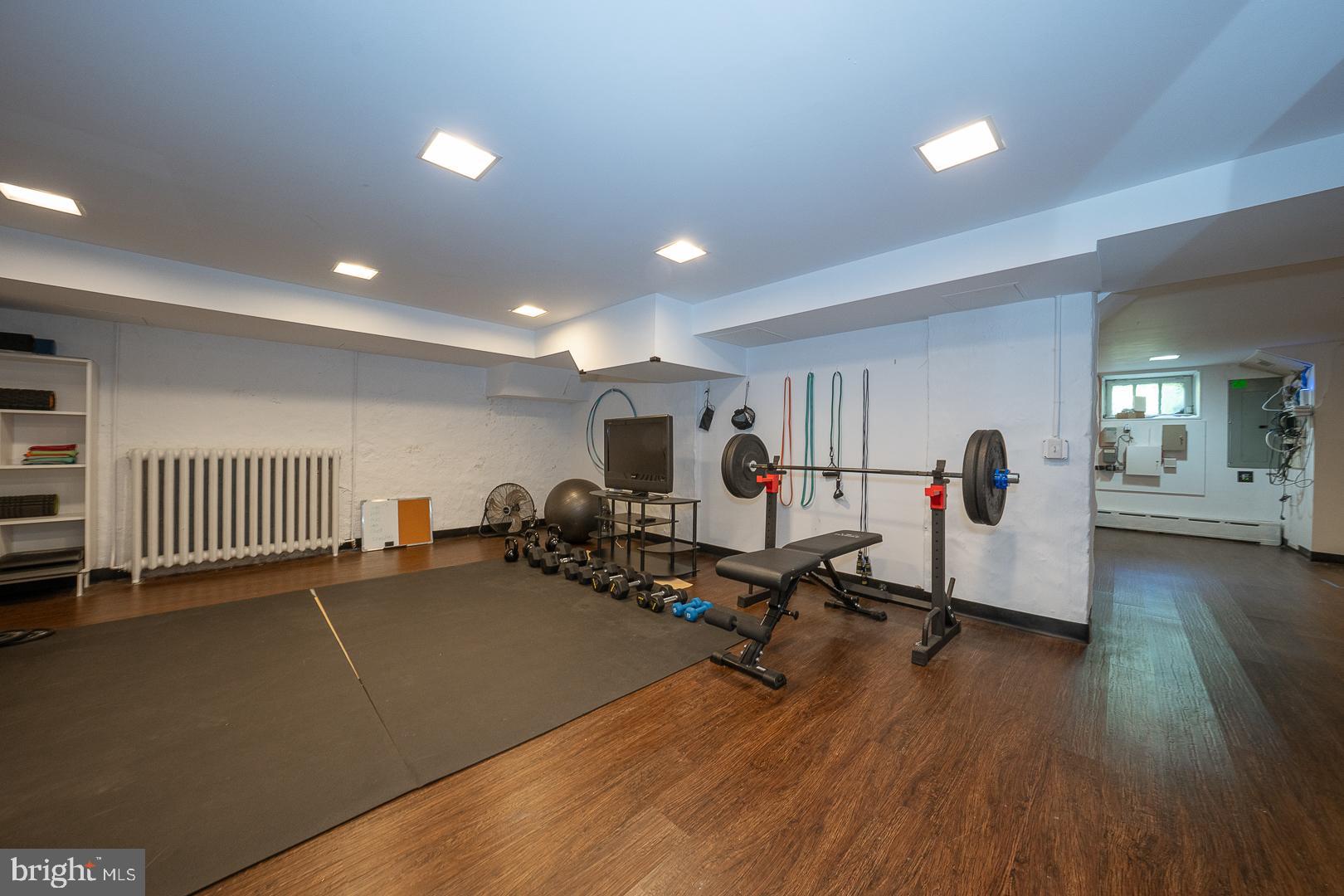 WYNNEWOOD - Residential