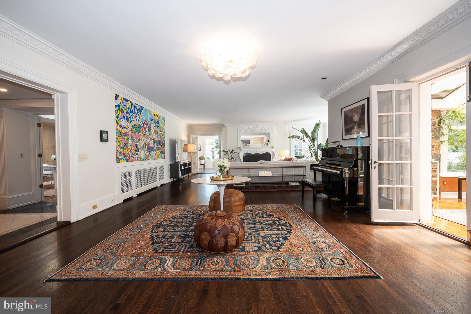 WYNNEWOOD - Residential