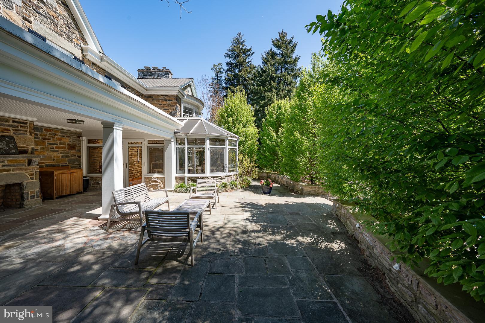 WYNNEWOOD - Residential