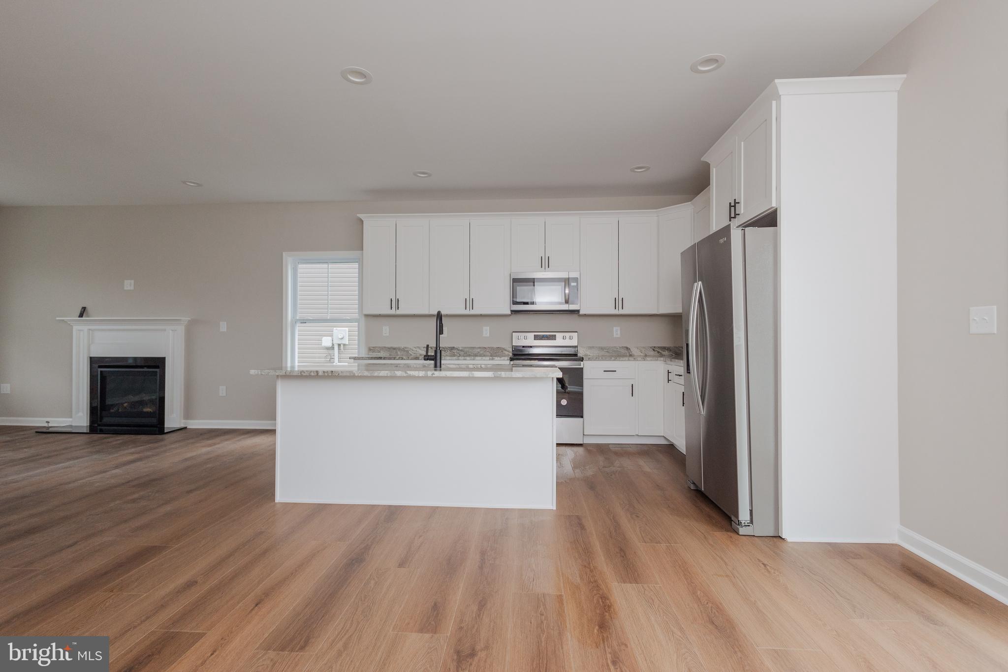 PRINCETON SHOALS - Residential