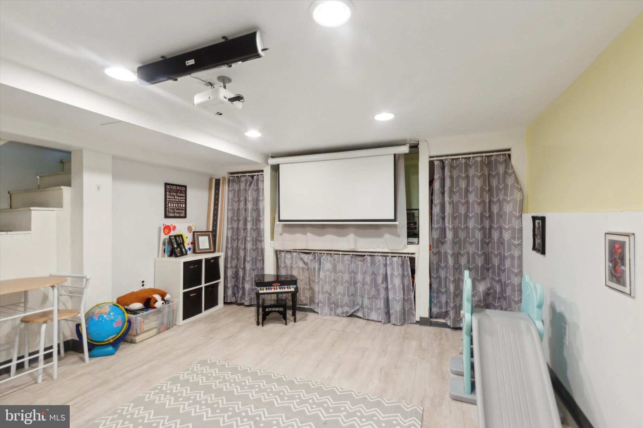 MILMONT PARK - Residential