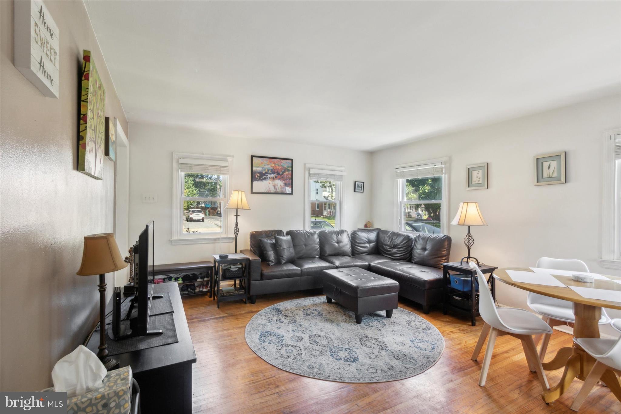 MILMONT PARK - Residential