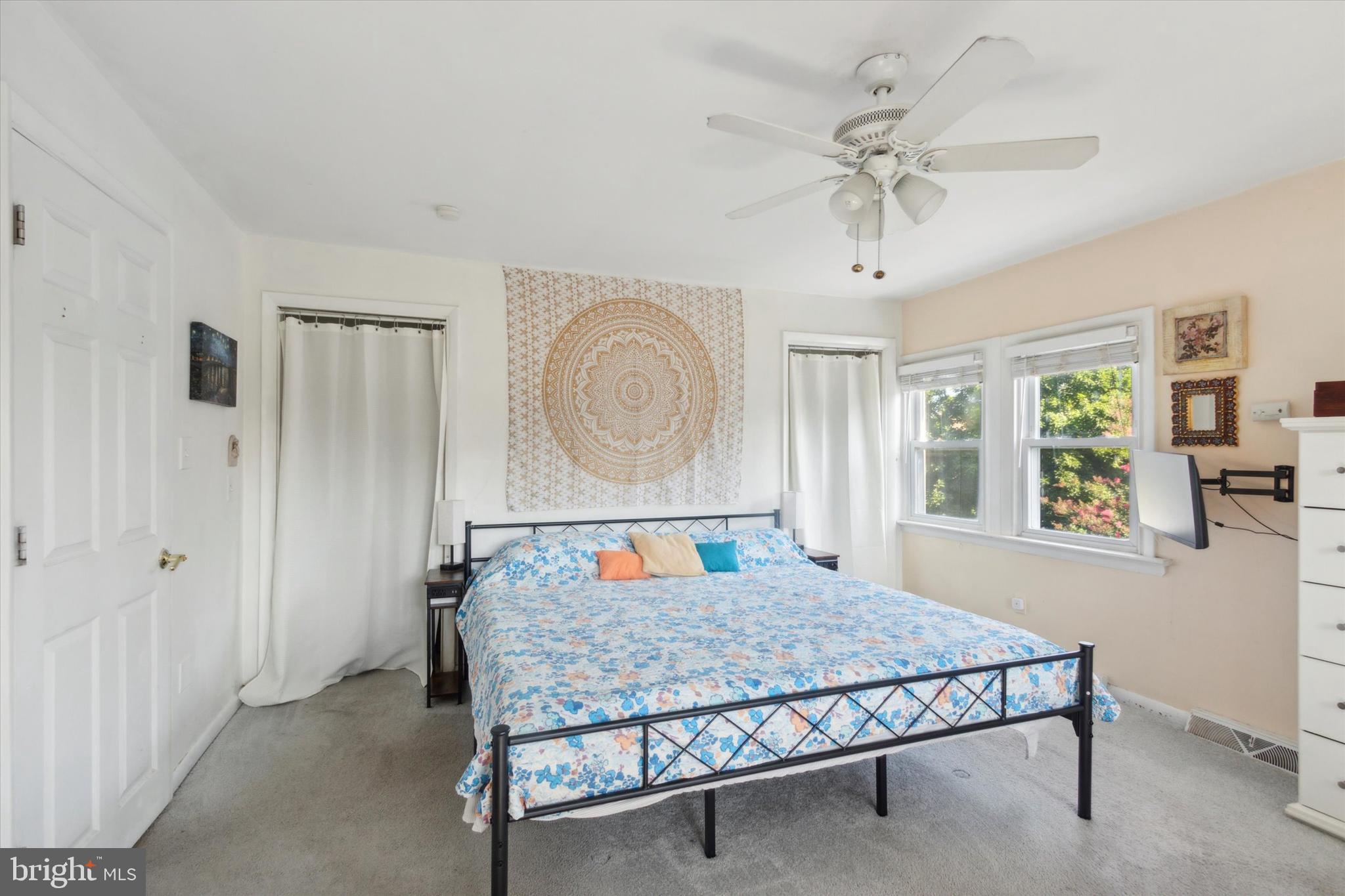 MILMONT PARK - Residential