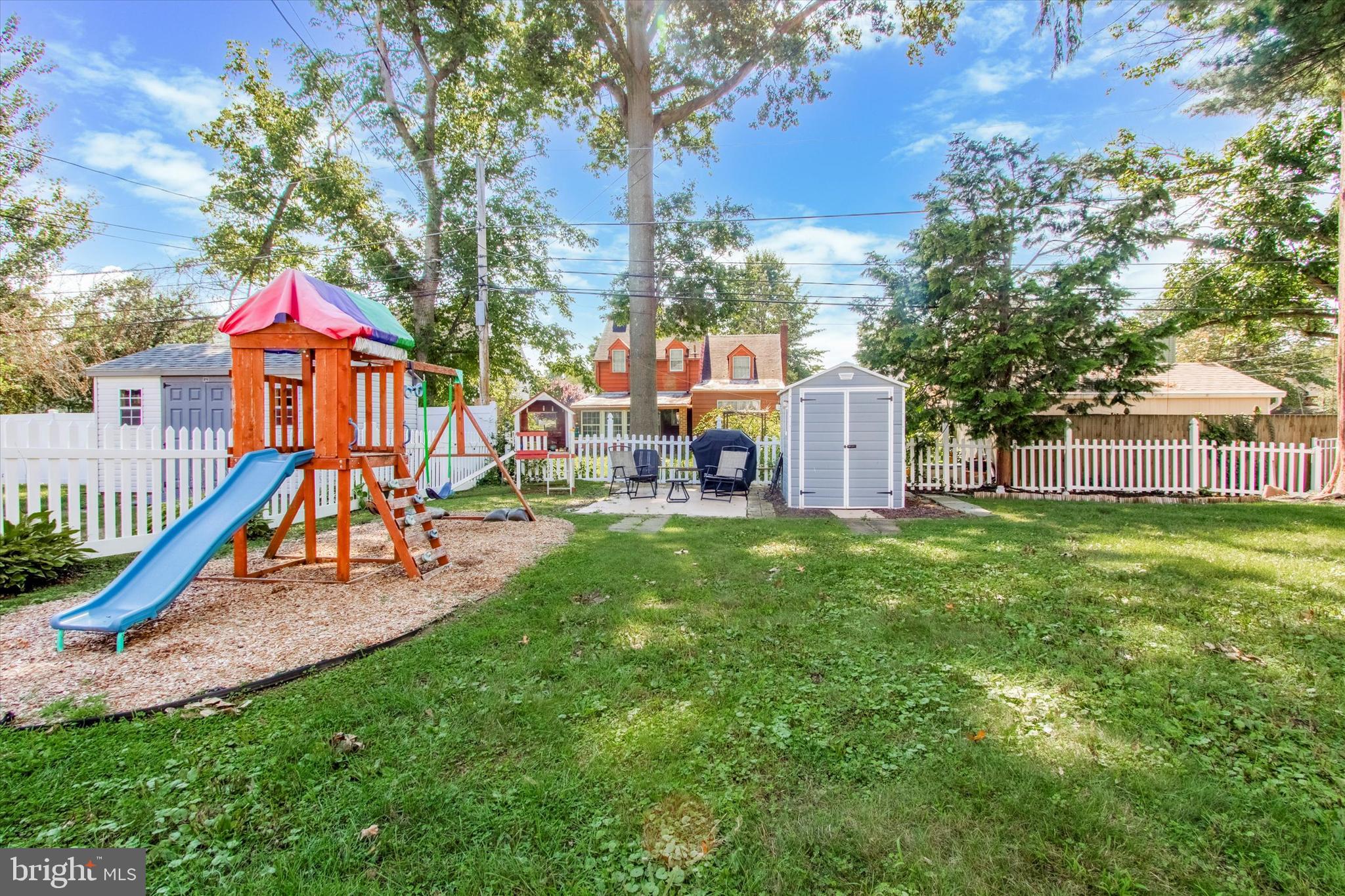 MILMONT PARK - Residential