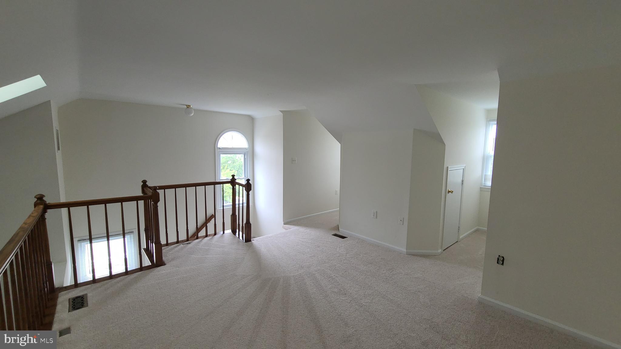 ASHBURN FARM - Residential Lease