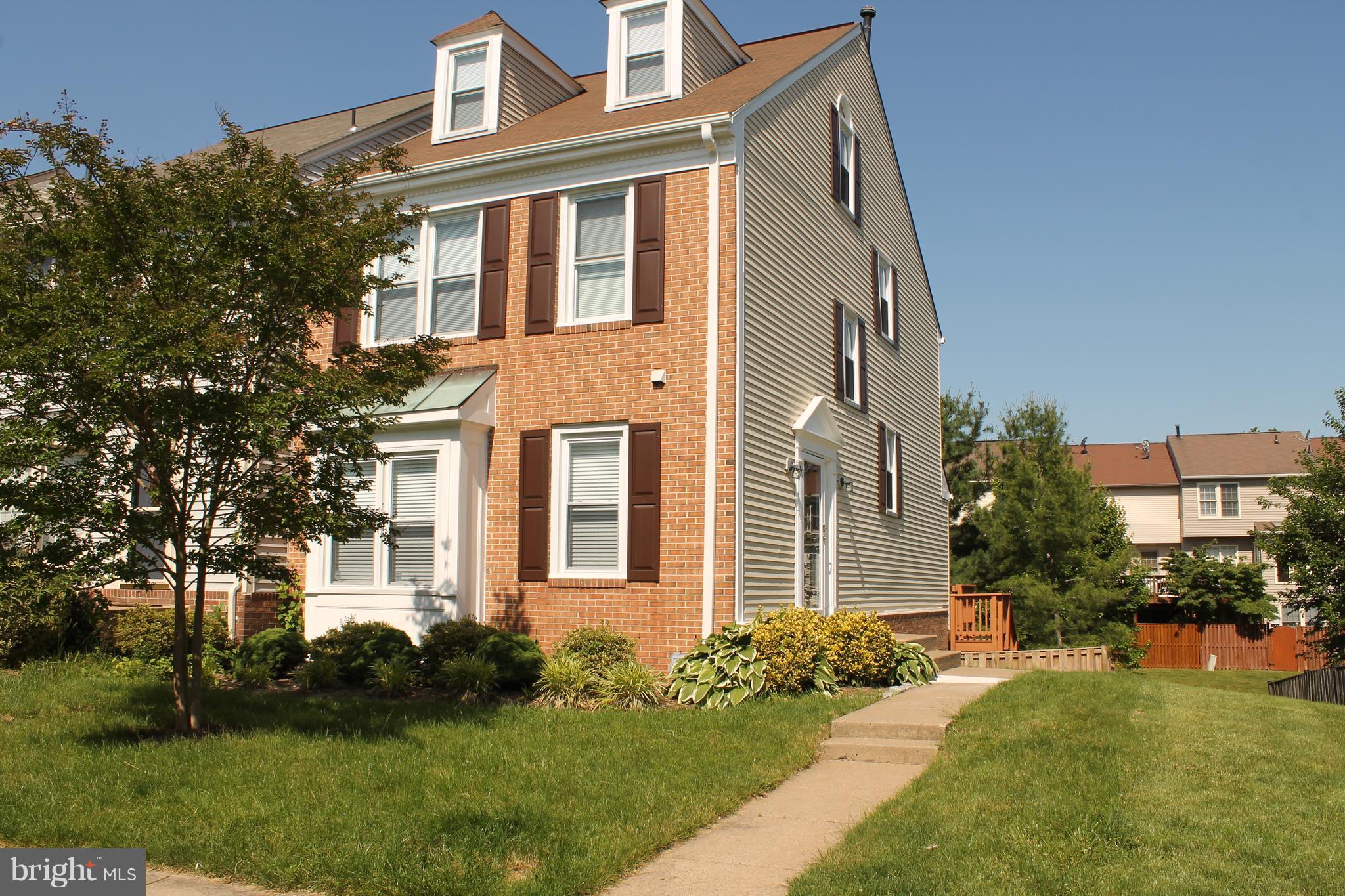 ASHBURN FARM - Residential Lease