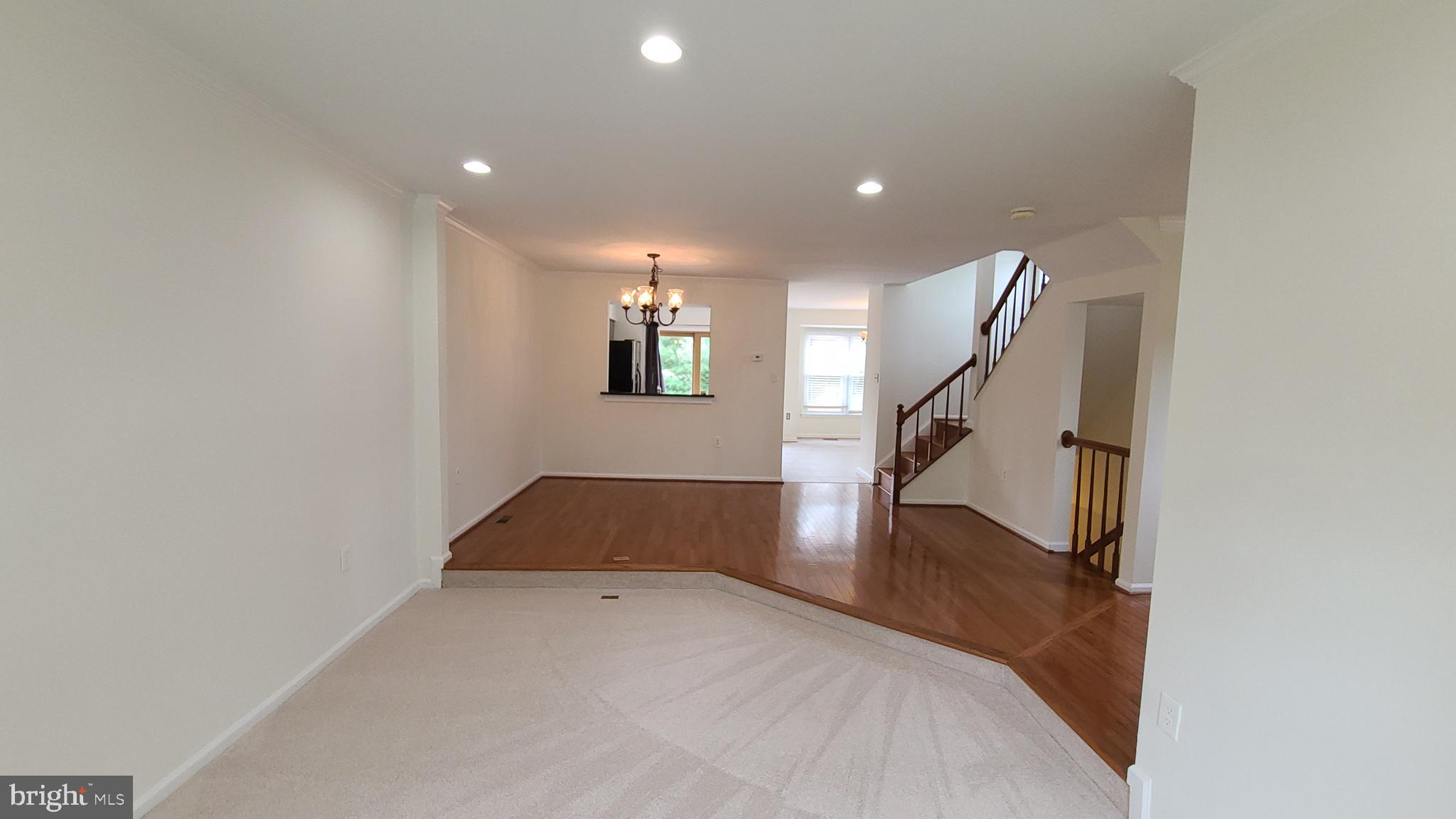 ASHBURN FARM - Residential Lease