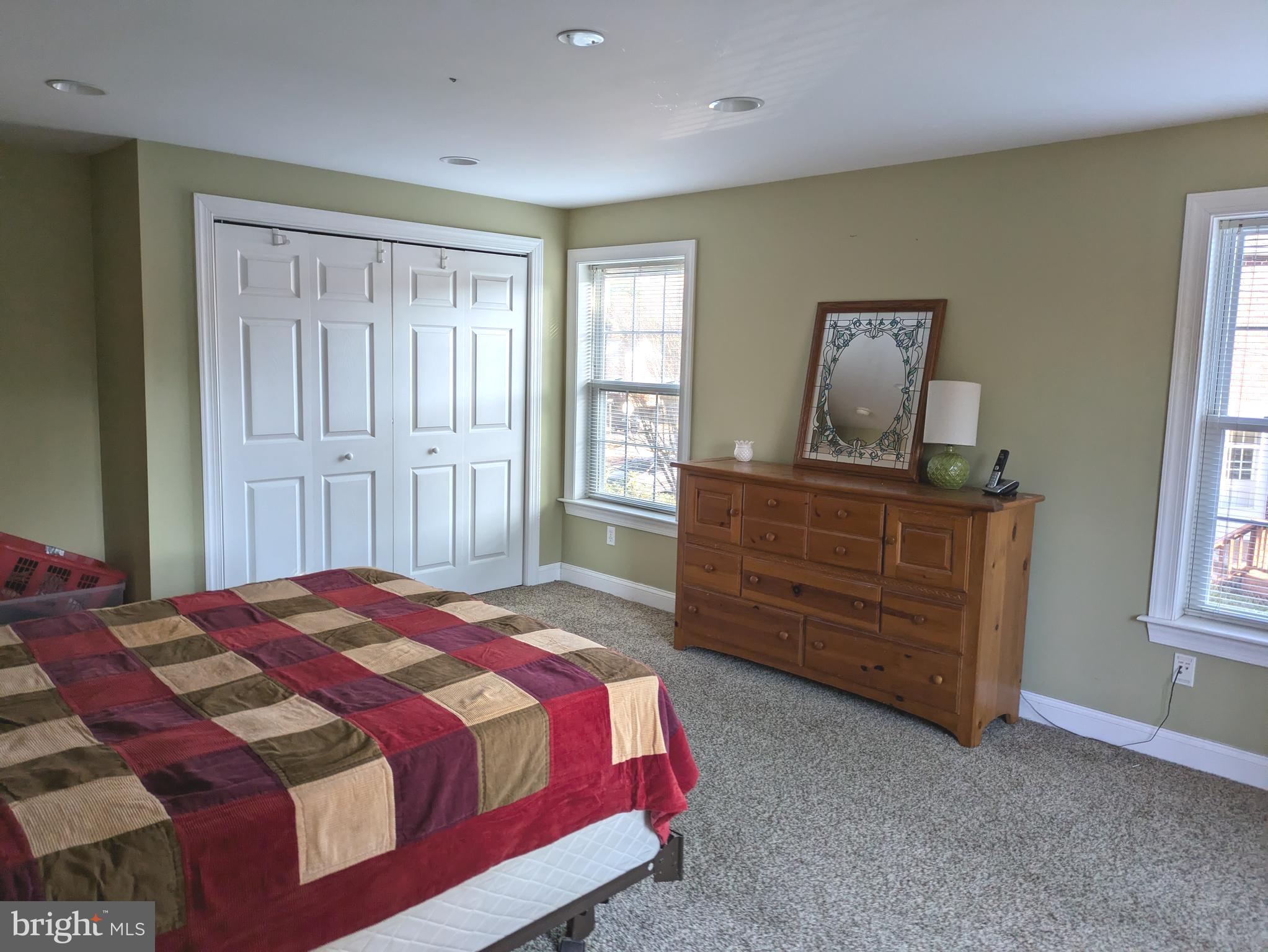 SHEFFIELD VIL - Residential