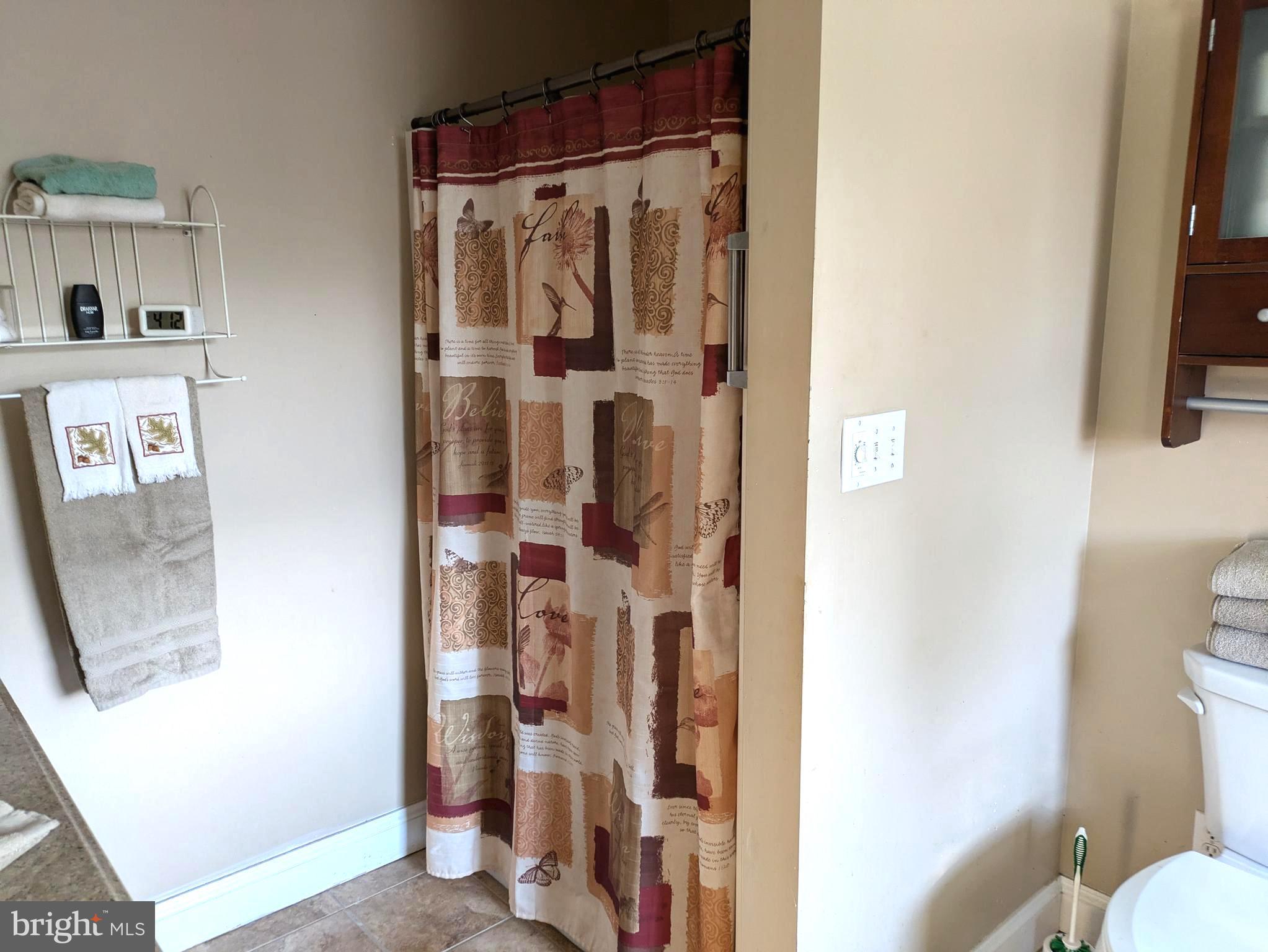 SHEFFIELD VIL - Residential