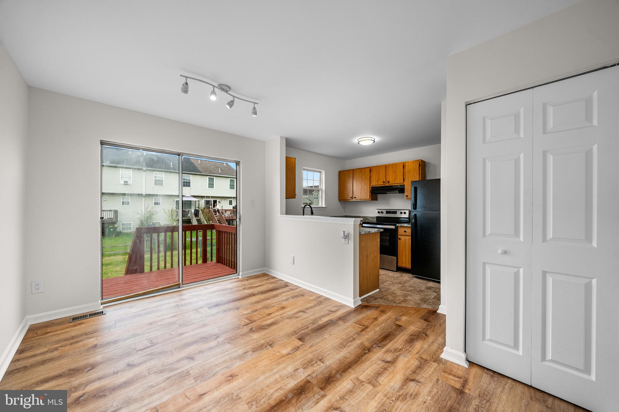 MIDDLETOWN VILLAGE - Residential