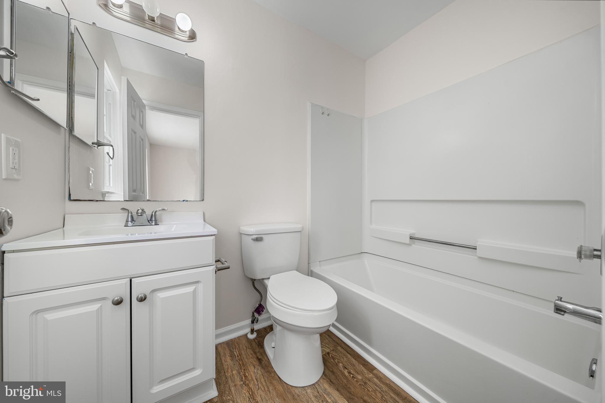 MIDDLETOWN VILLAGE - Residential