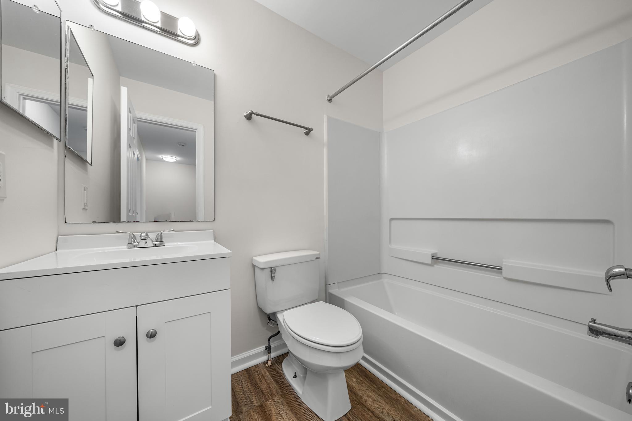 MIDDLETOWN VILLAGE - Residential