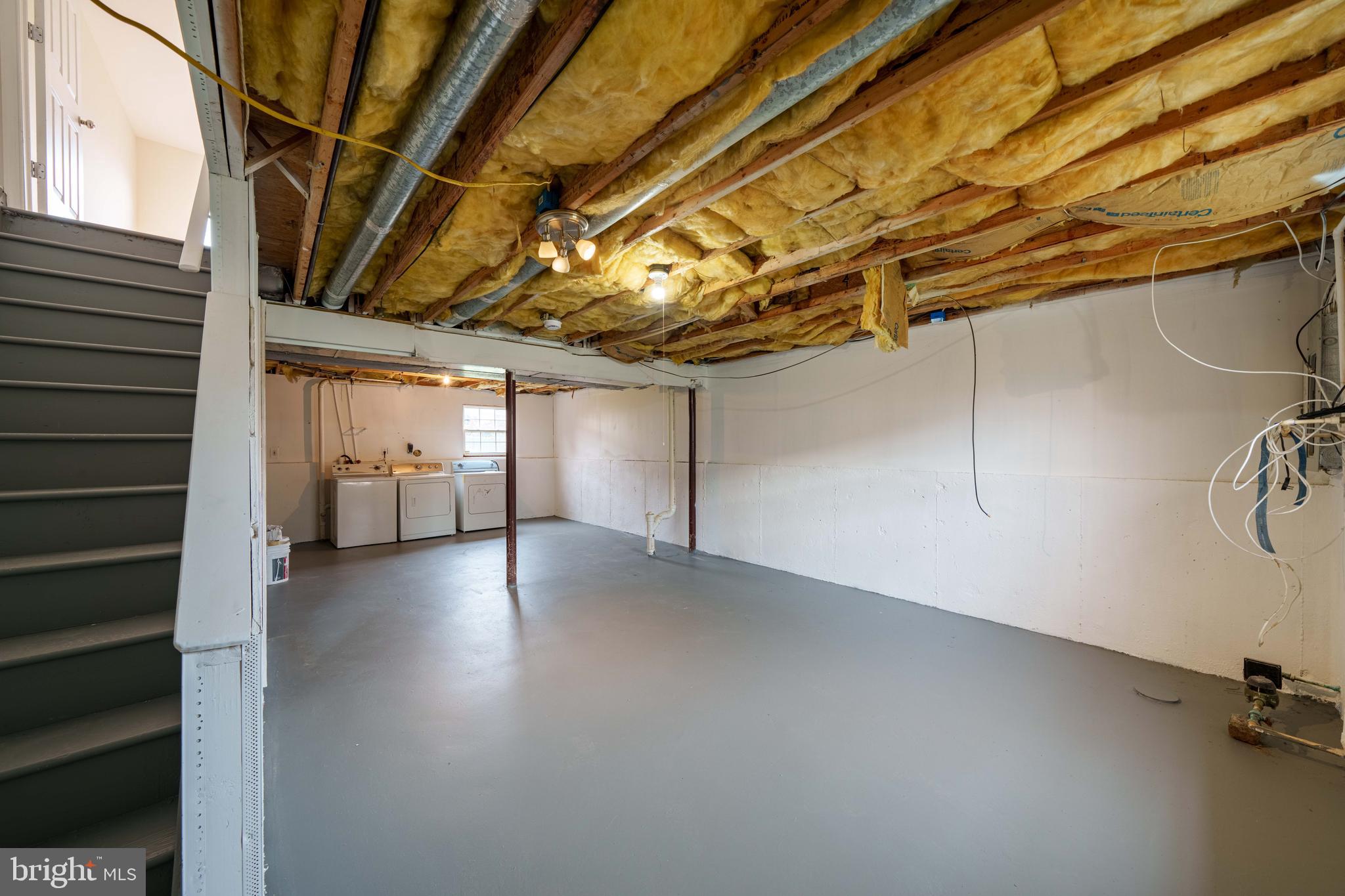 MIDDLETOWN VILLAGE - Residential