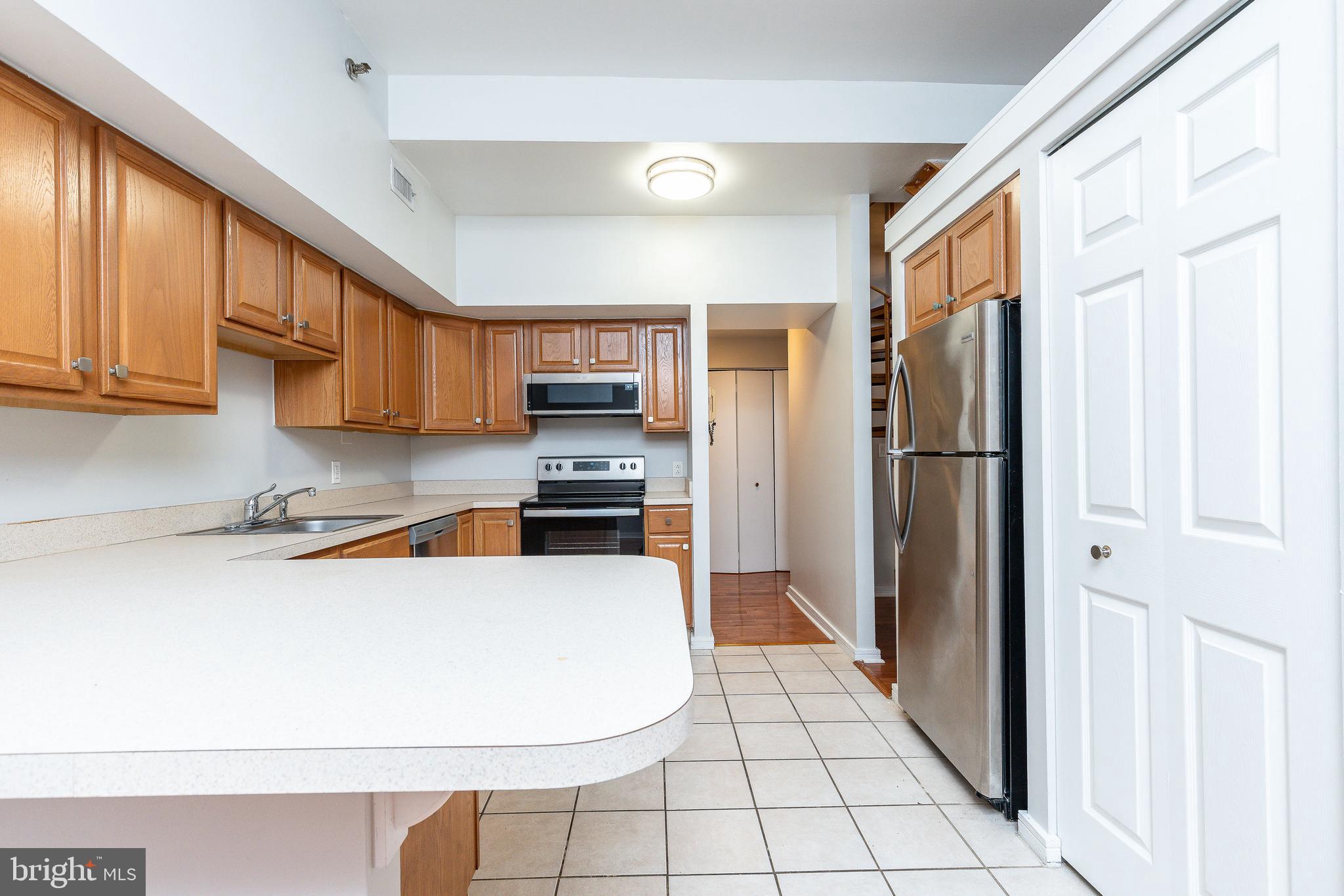 OLD CITY - Commercial Sale