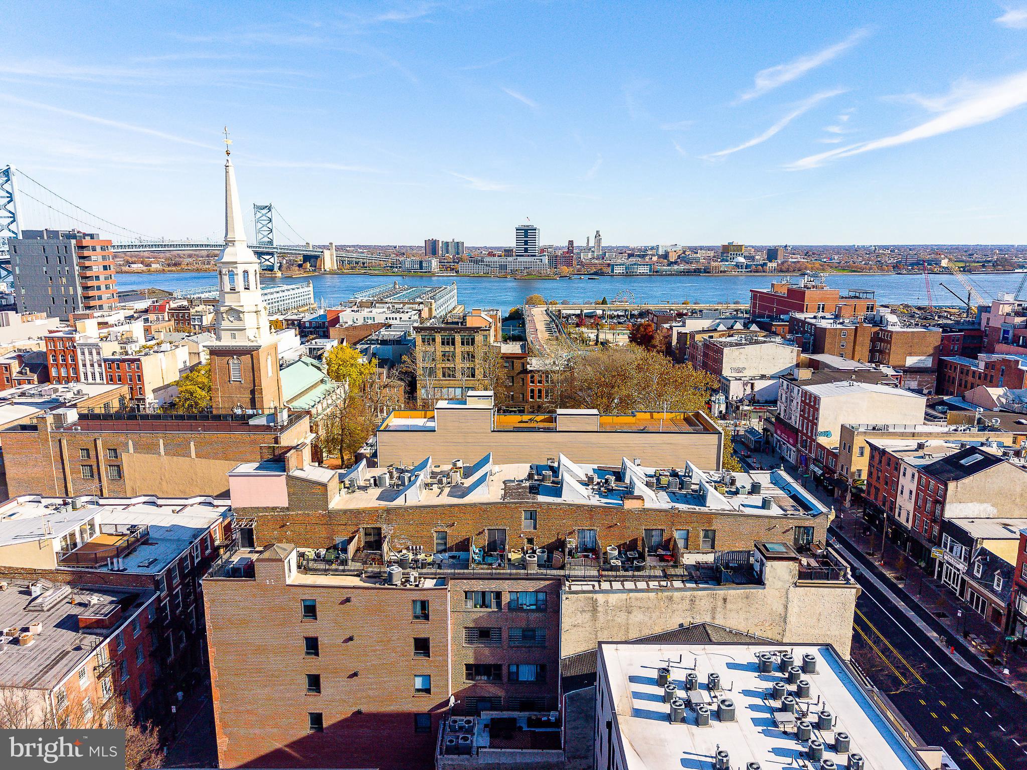 OLD CITY - Commercial Sale