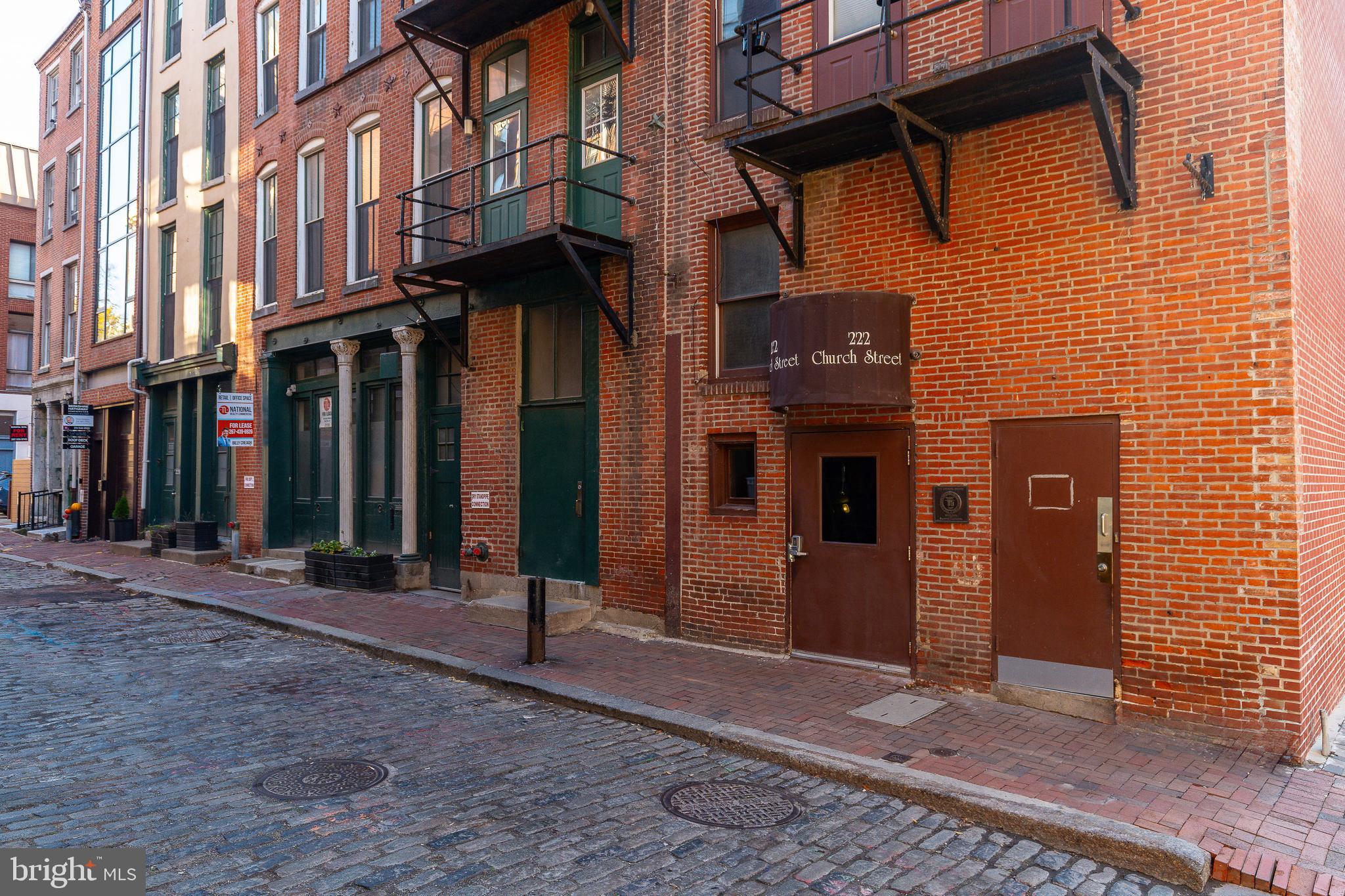 OLD CITY - Commercial Sale