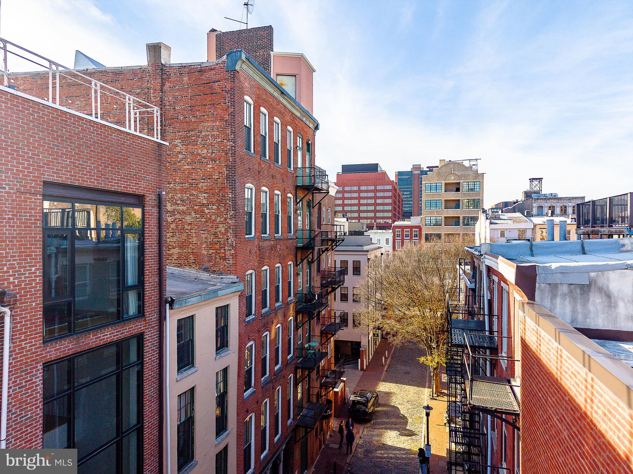 OLD CITY - Commercial Sale