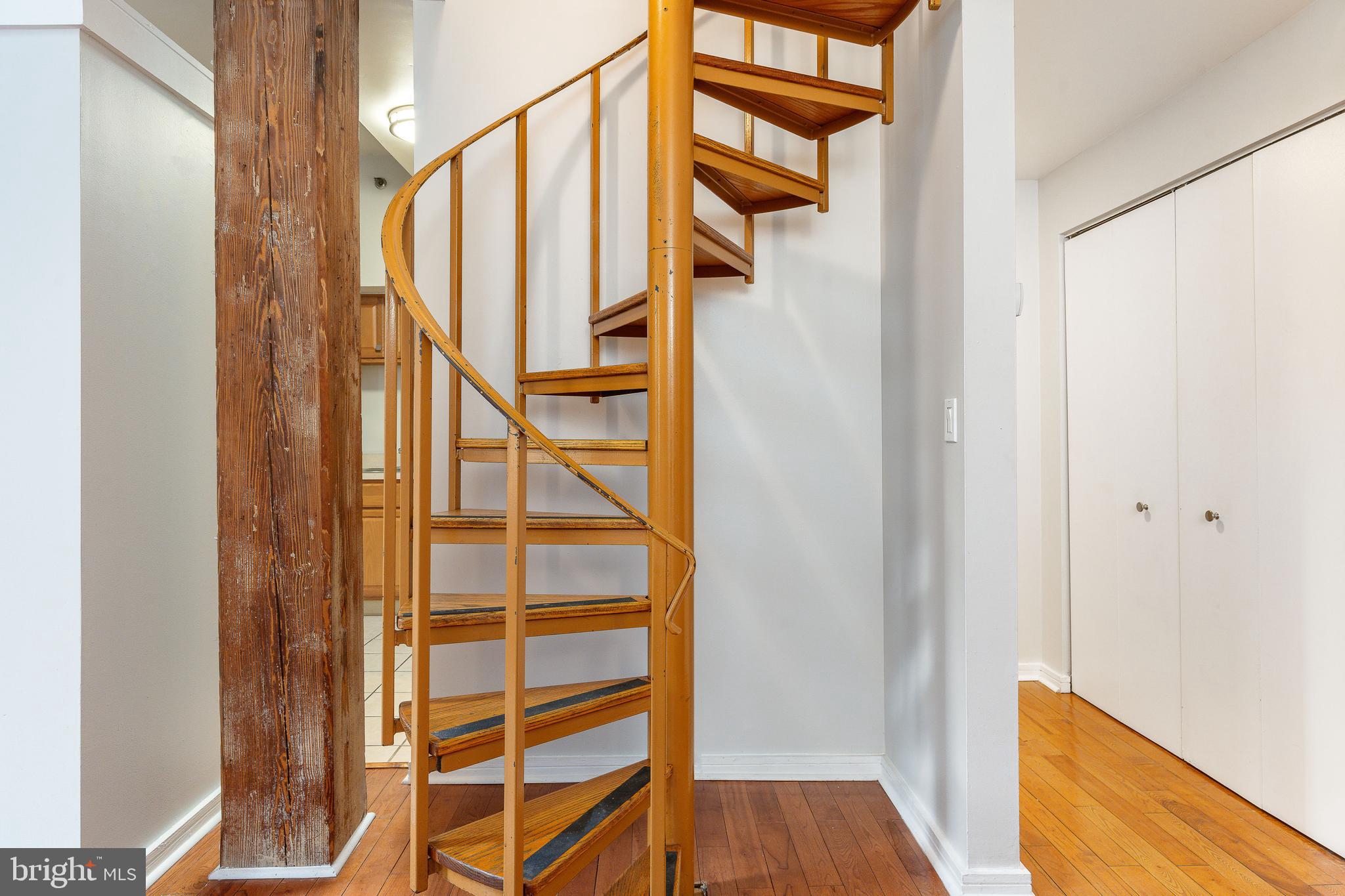 OLD CITY - Commercial Sale