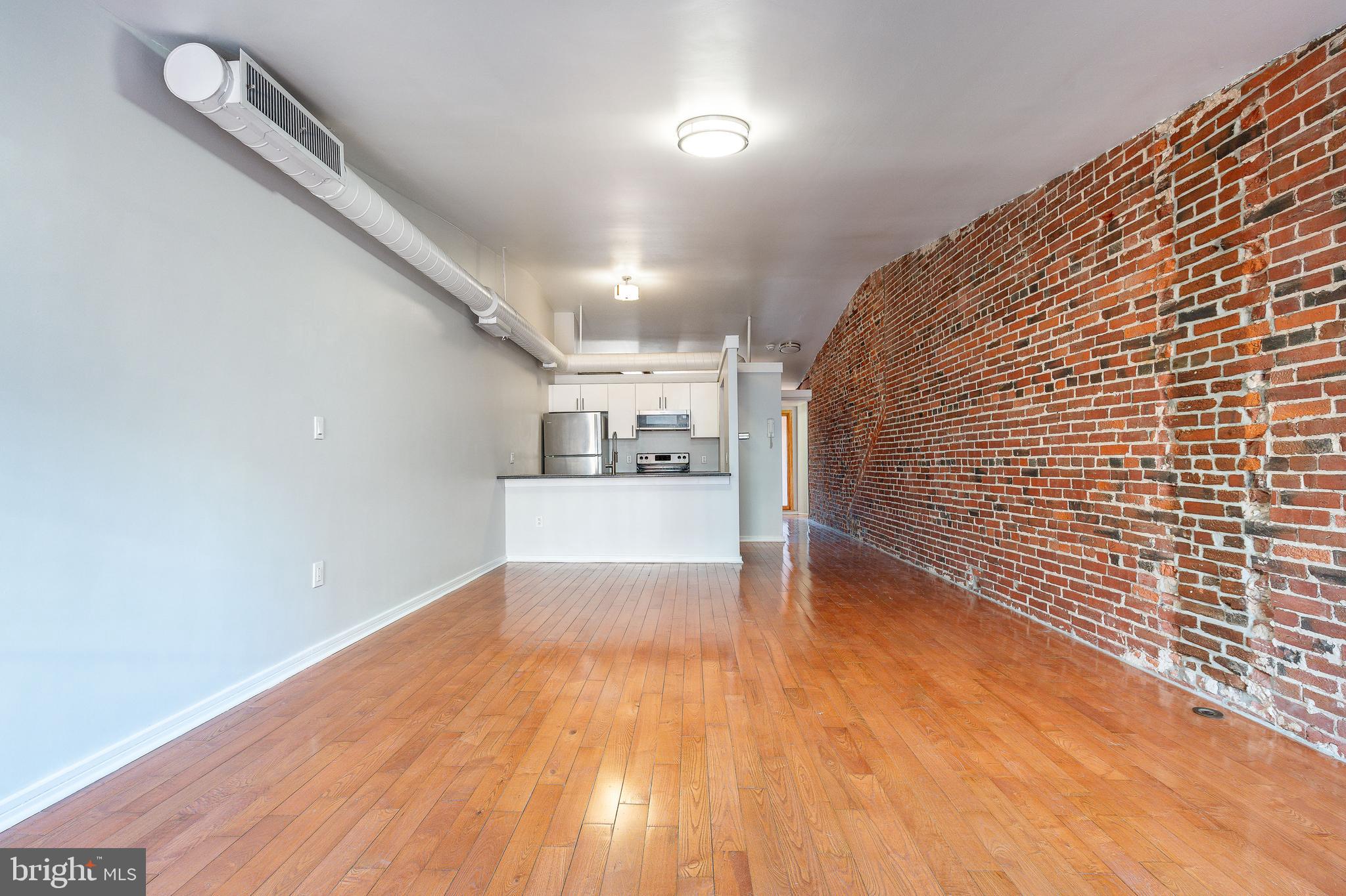 OLD CITY - Commercial Sale