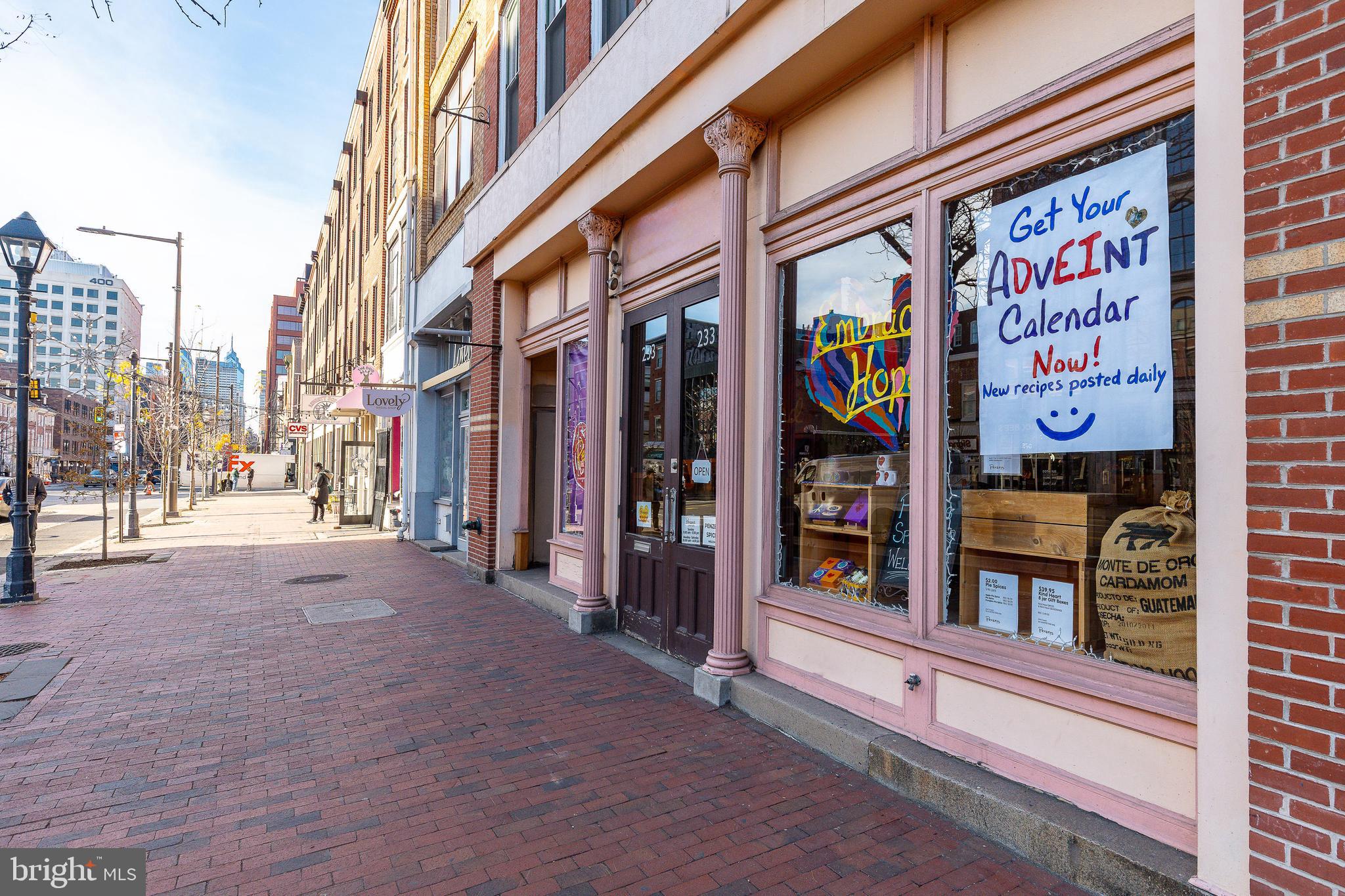 OLD CITY - Commercial Sale