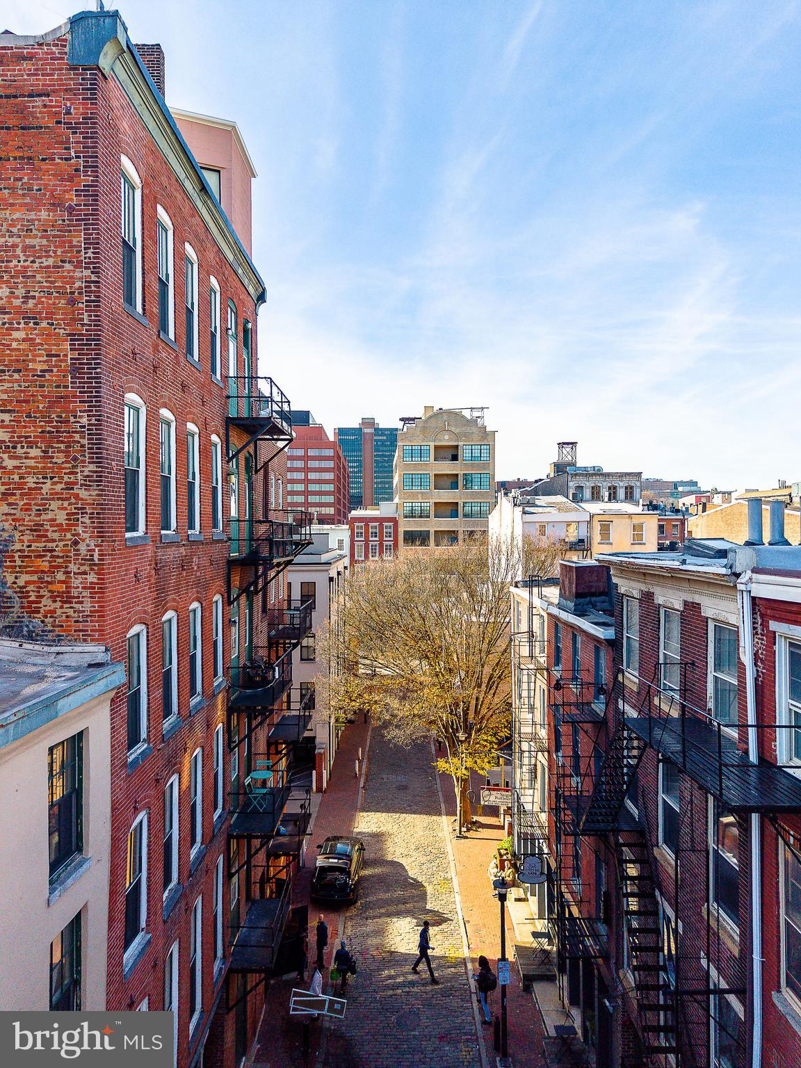 OLD CITY - Commercial Sale