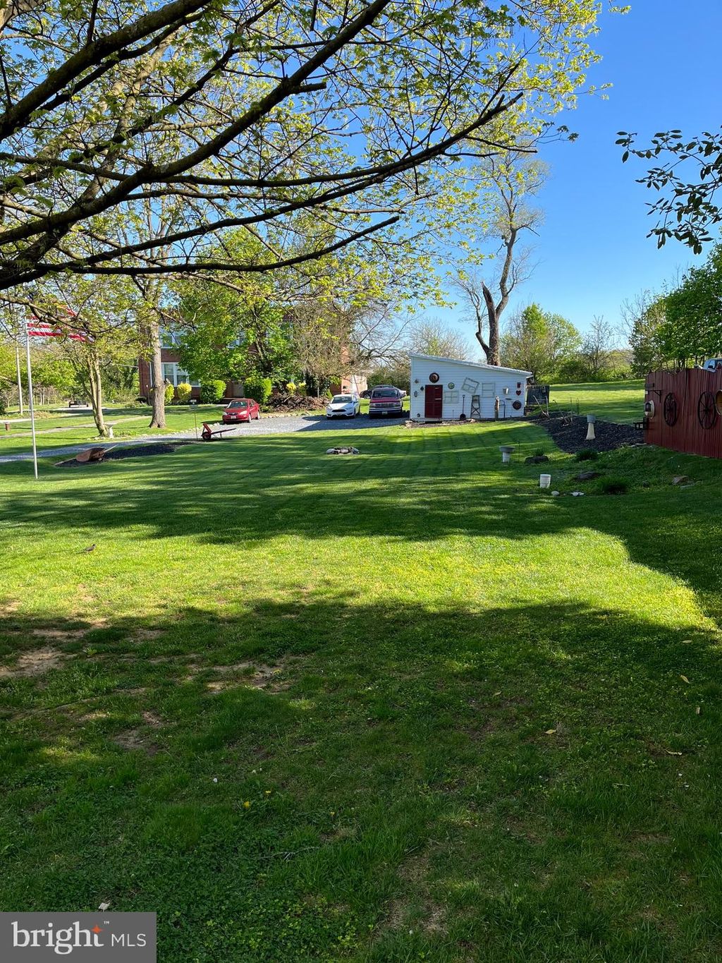 listing image 50