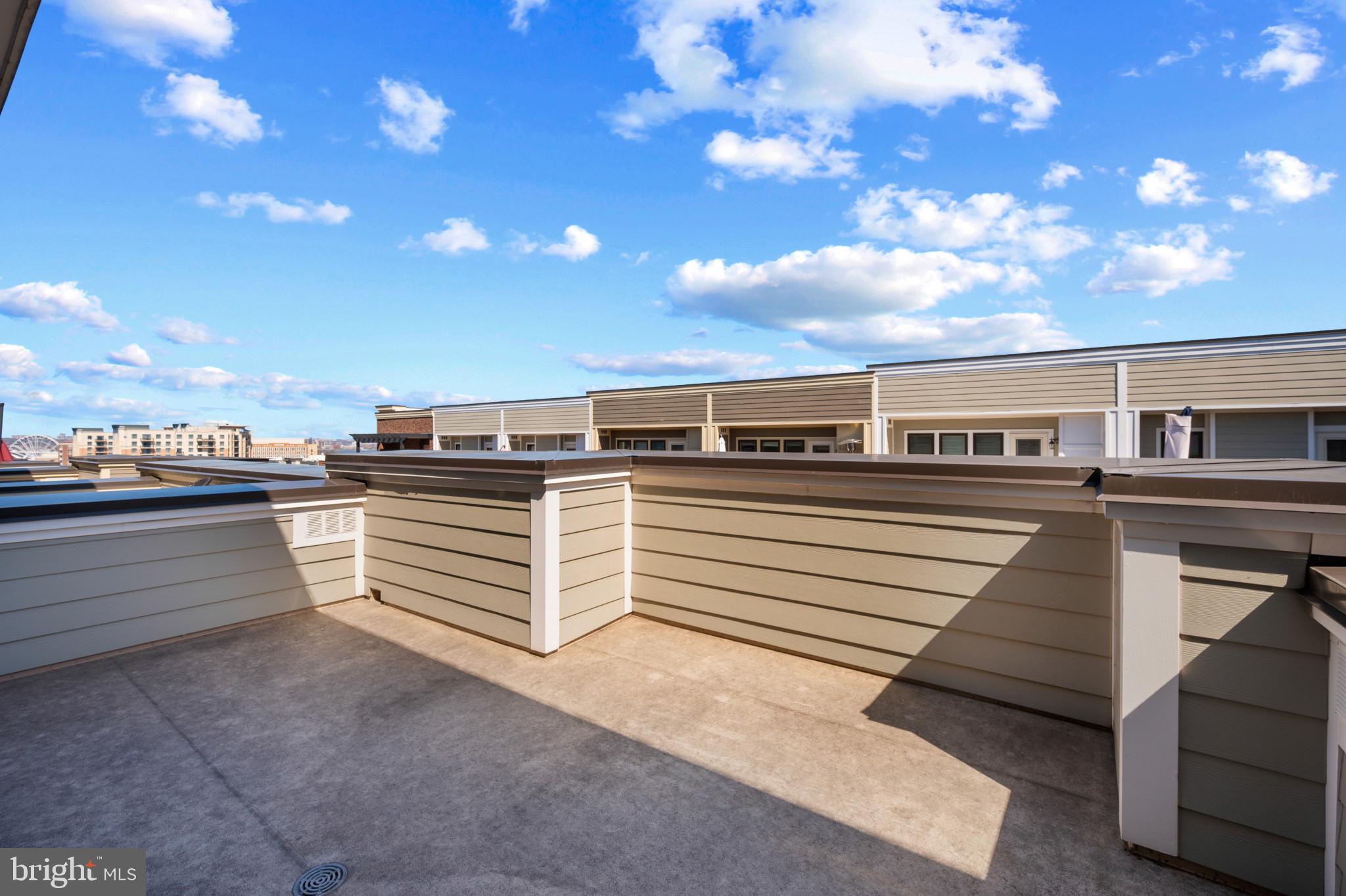 POTOMAC OVERLOOK AT NATIONAL HARBOR - Residential