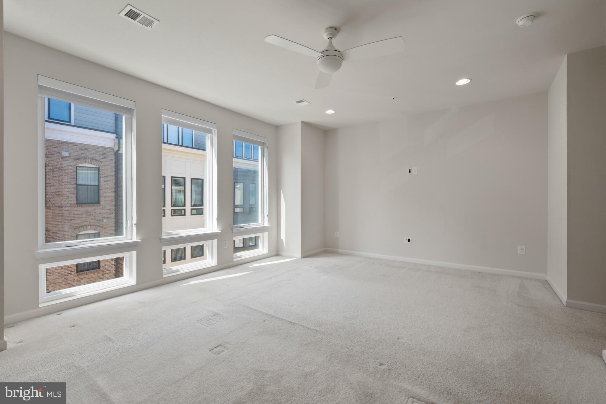 POTOMAC OVERLOOK AT NATIONAL HARBOR - Residential