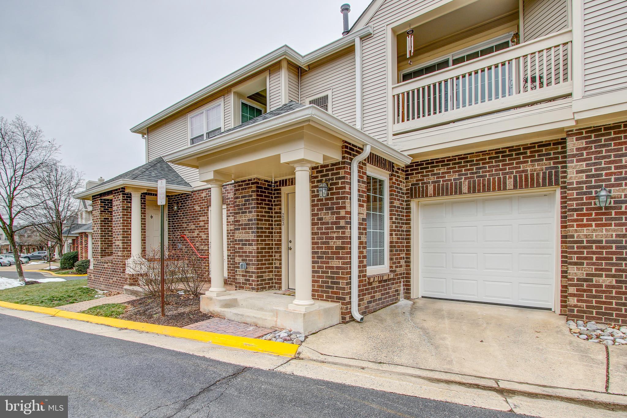 CHELSEA COURTS - Residential