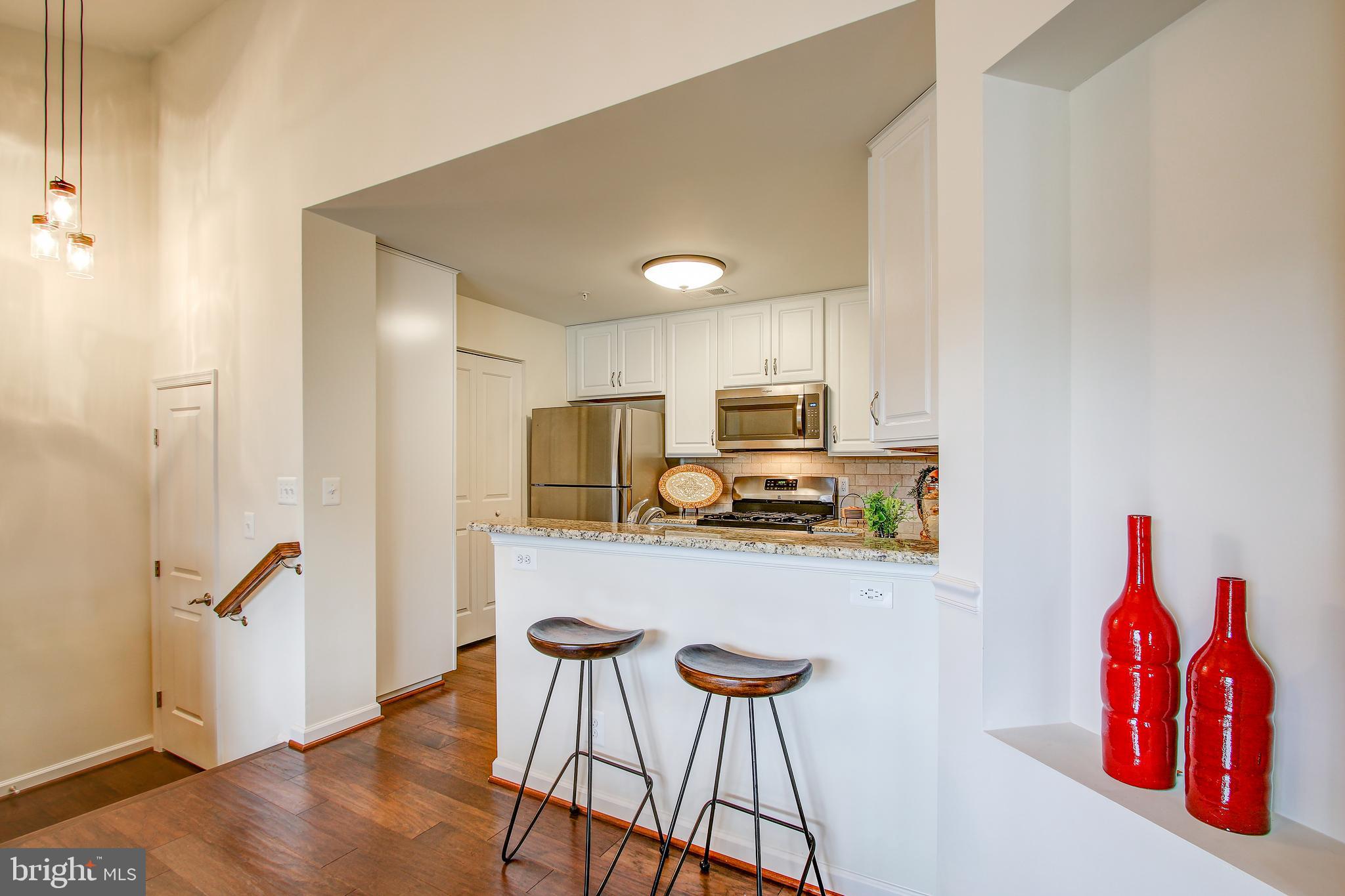 CHELSEA COURTS - Residential