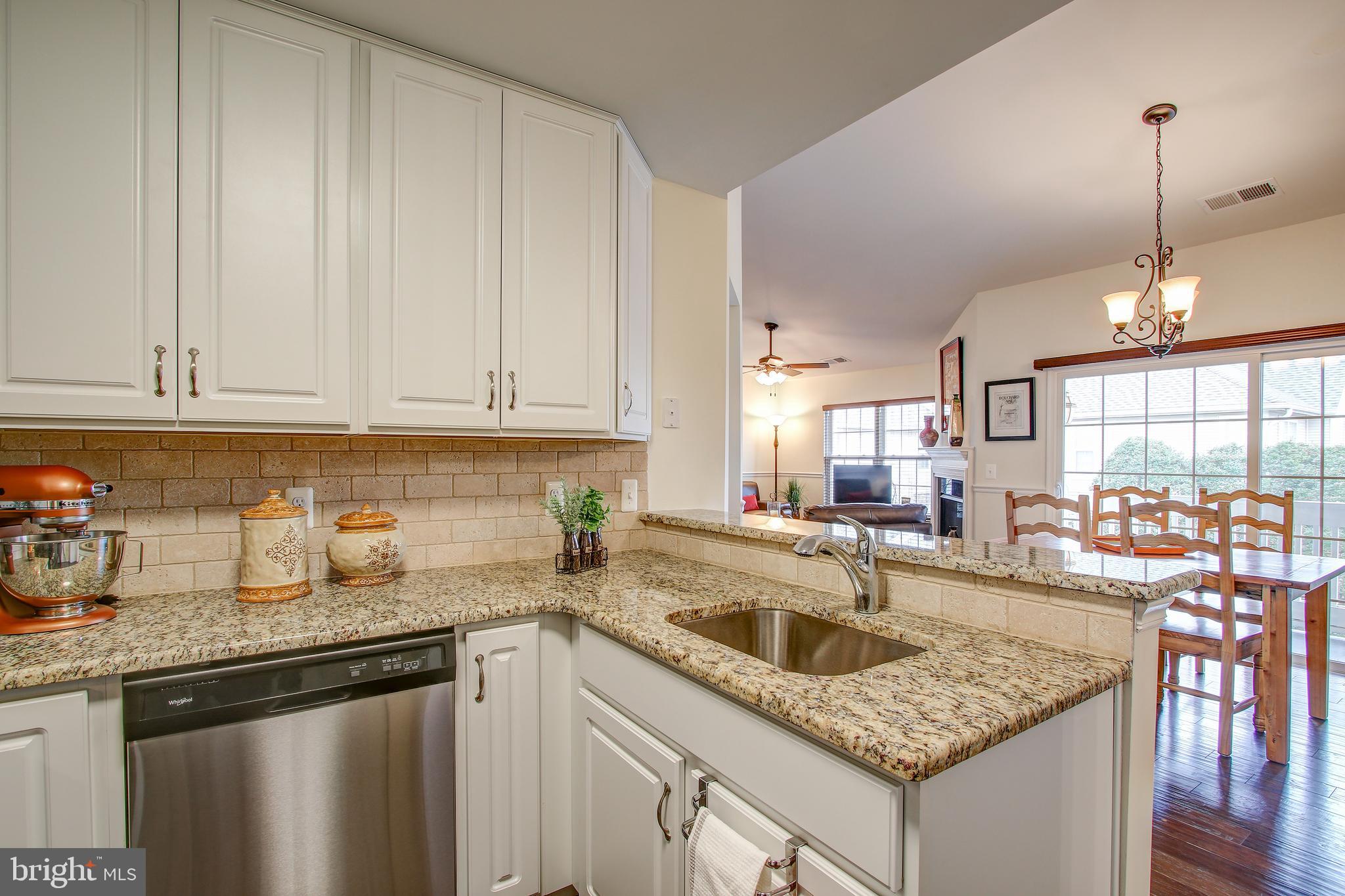 CHELSEA COURTS - Residential