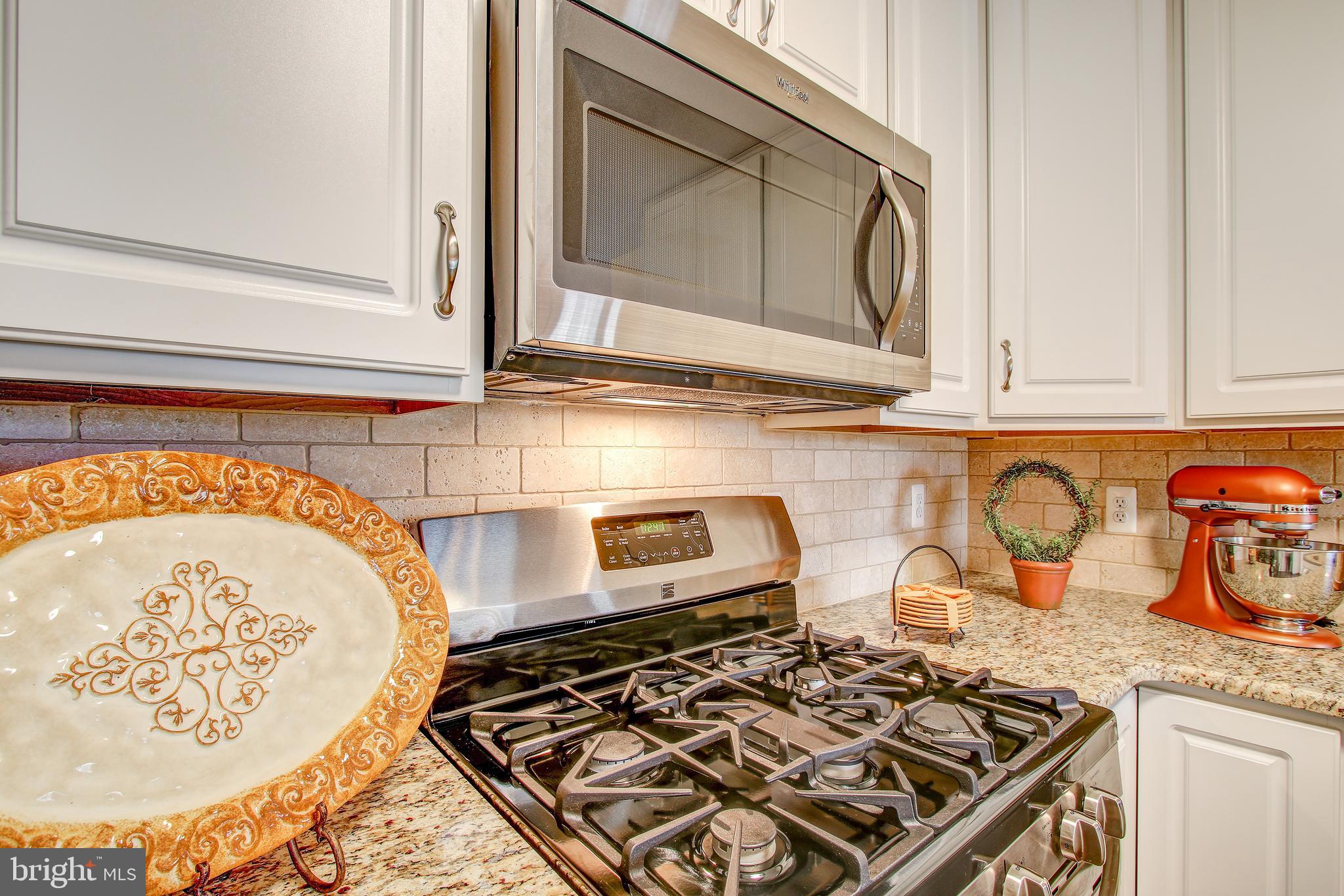 CHELSEA COURTS - Residential