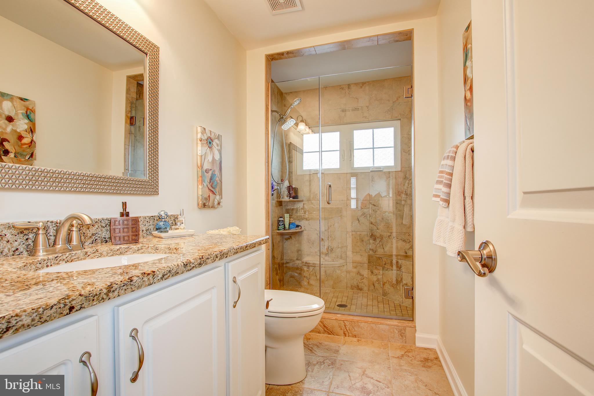 CHELSEA COURTS - Residential