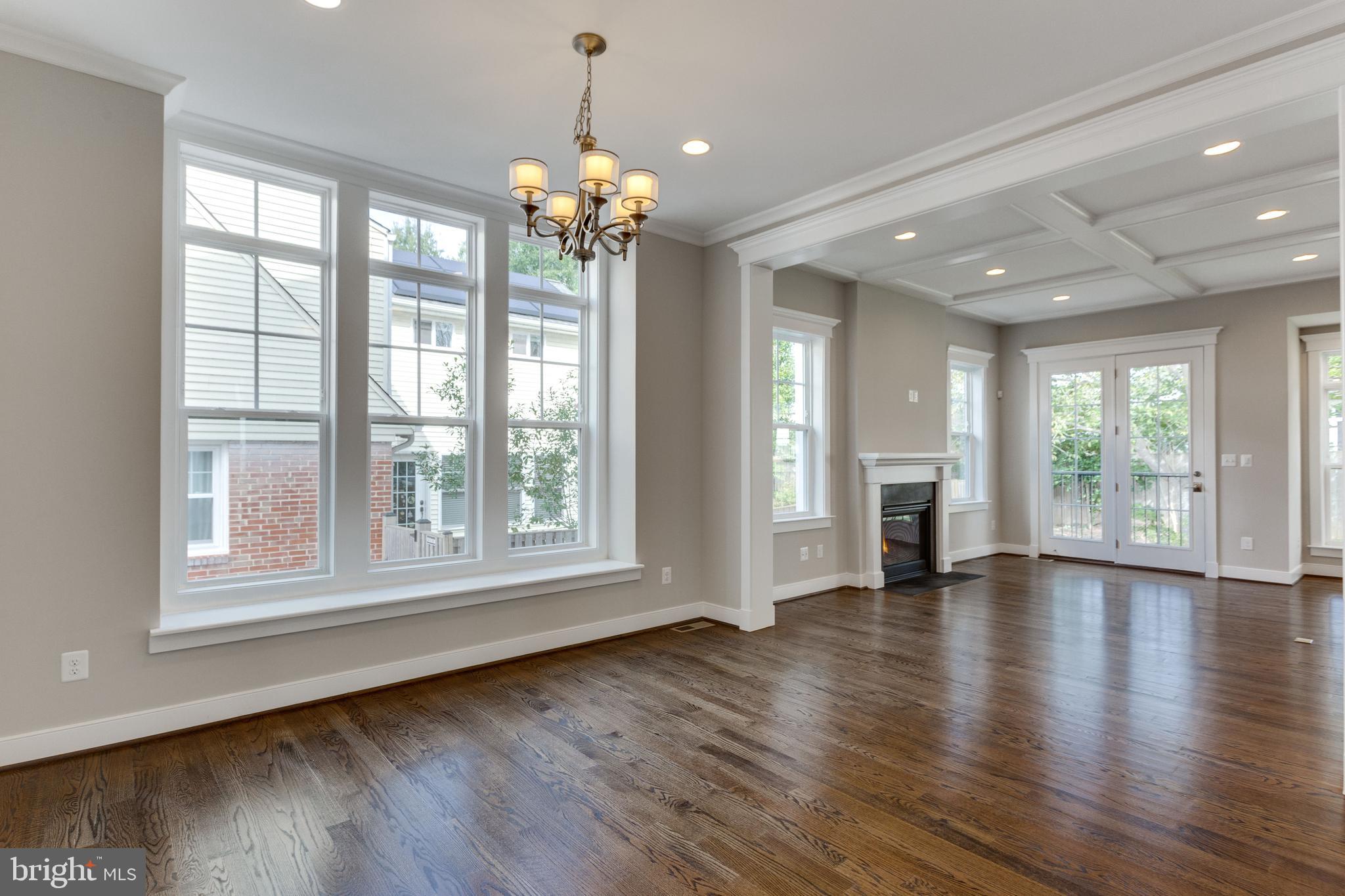 LIVINGSTON HEIGHTS - Residential