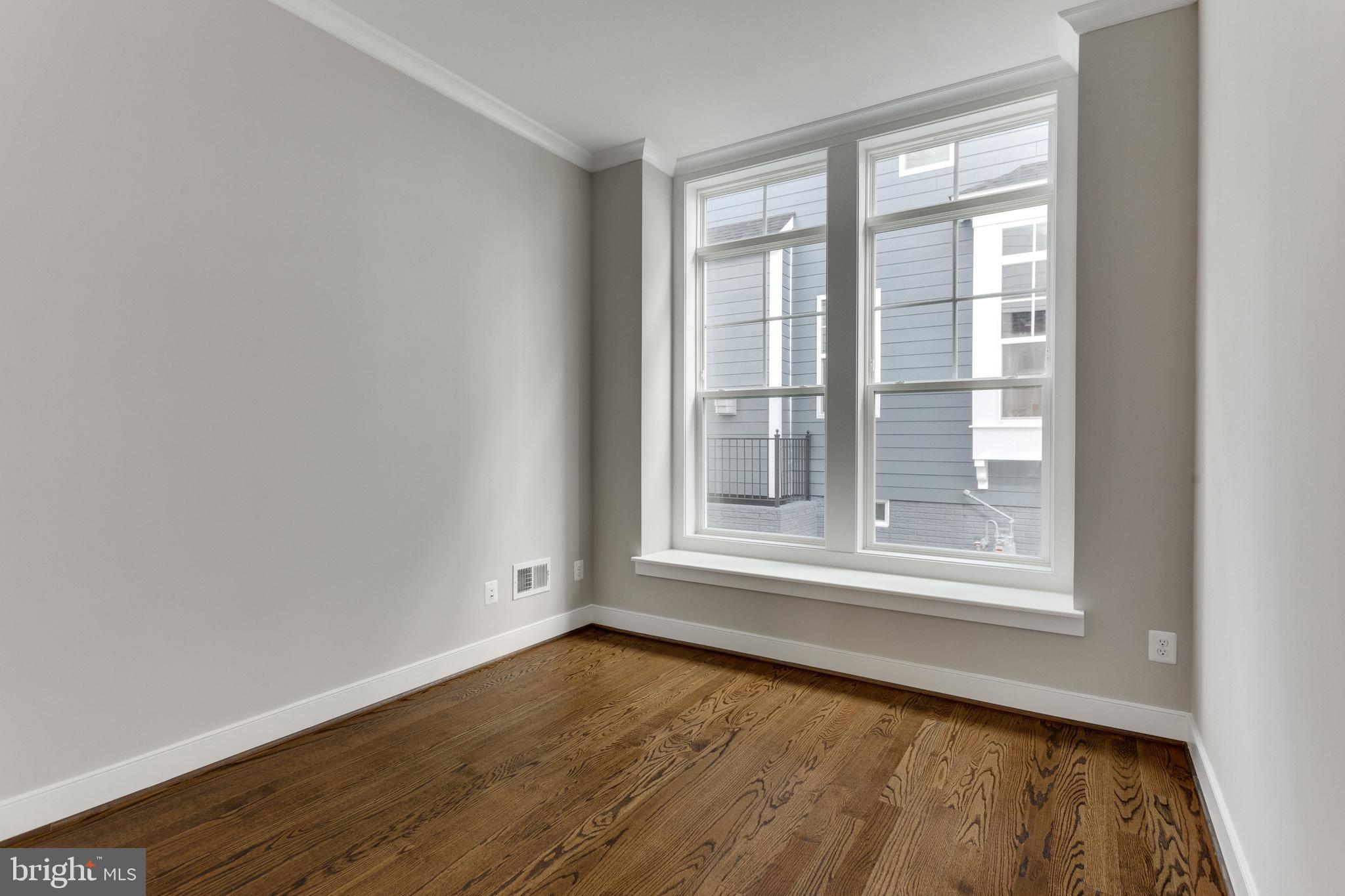 LIVINGSTON HEIGHTS - Residential