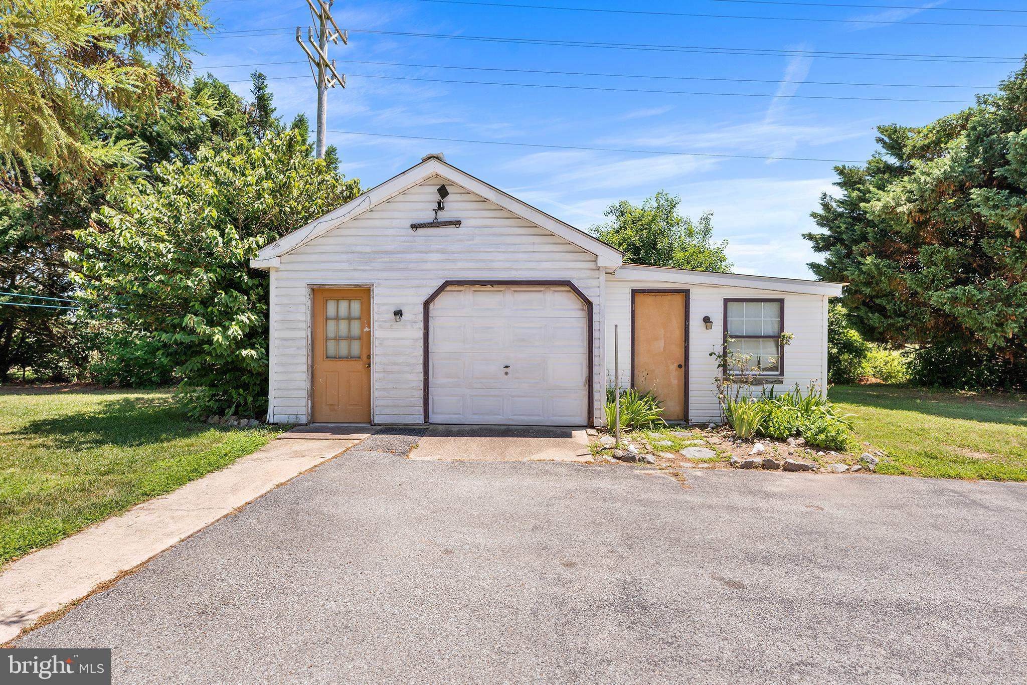 24 VALLEY FORGE DRIVE