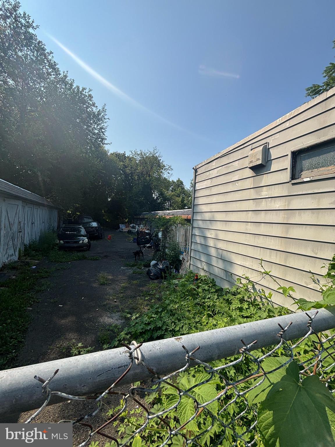 WISSAHICKON - Commercial Sale