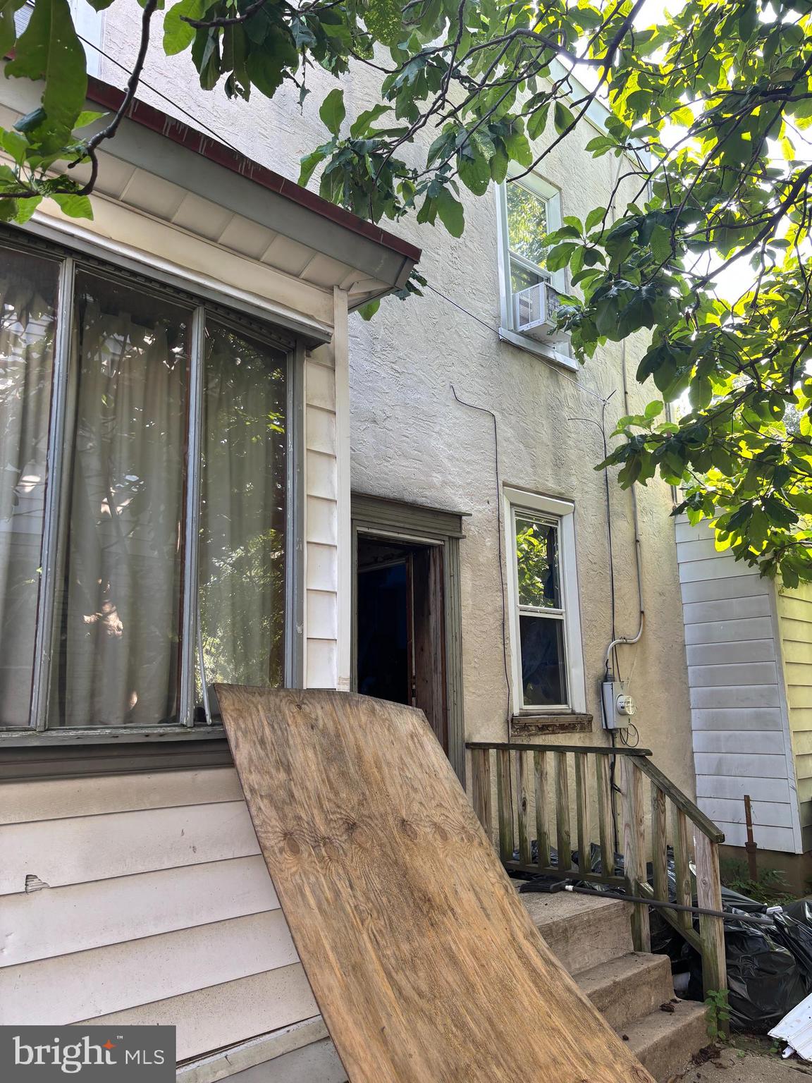 WISSAHICKON - Commercial Sale