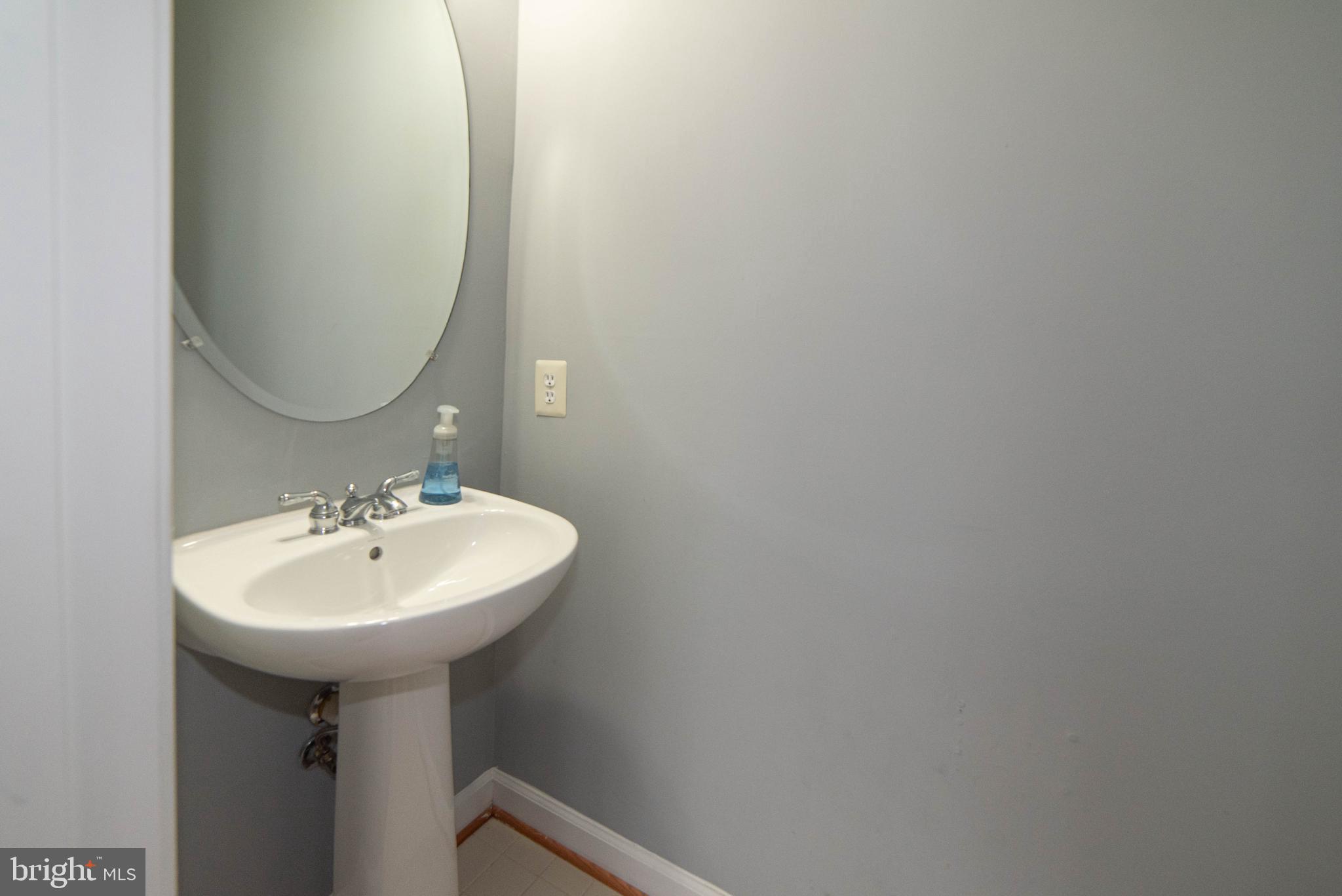 COPPERMINE CROSSING - Residential Lease