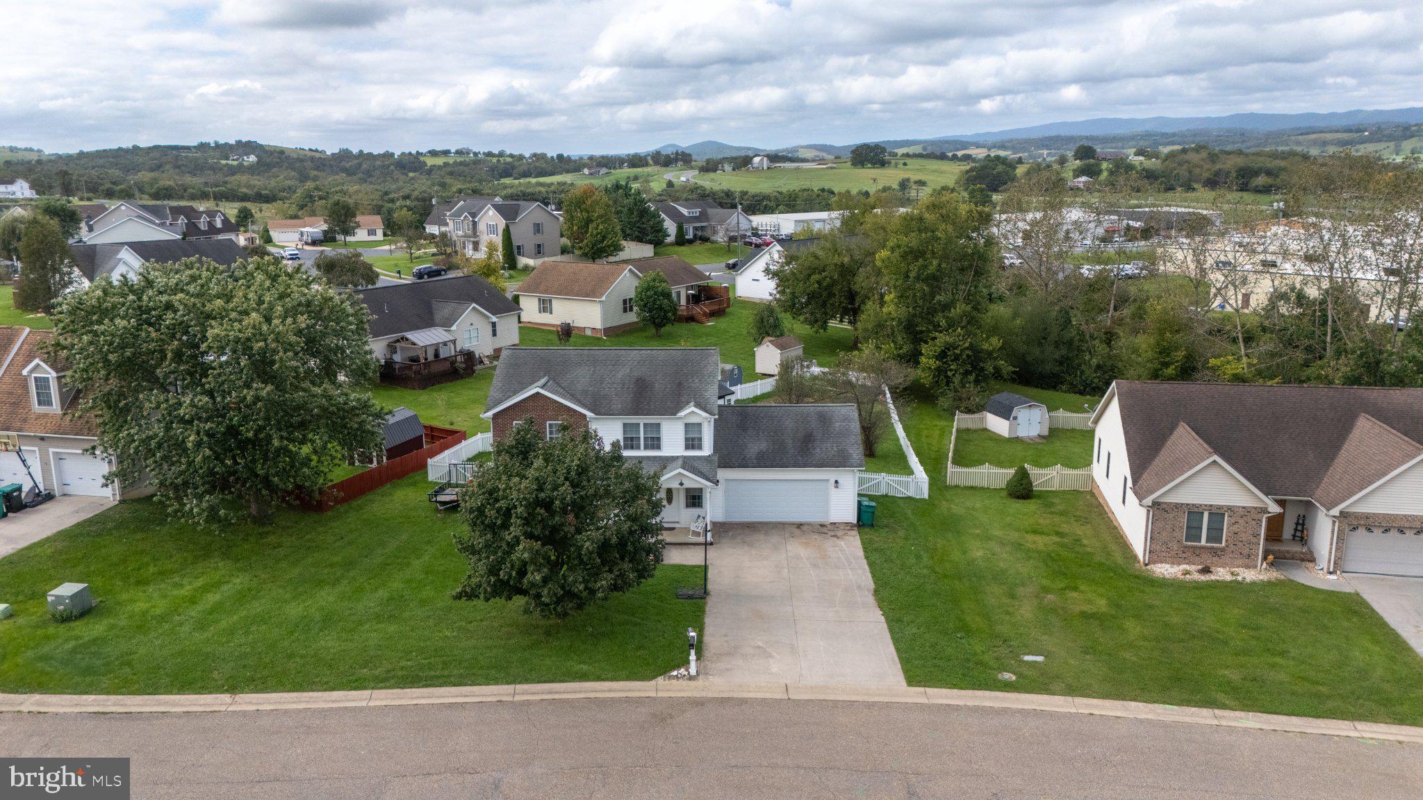 254 RAYANN LANE