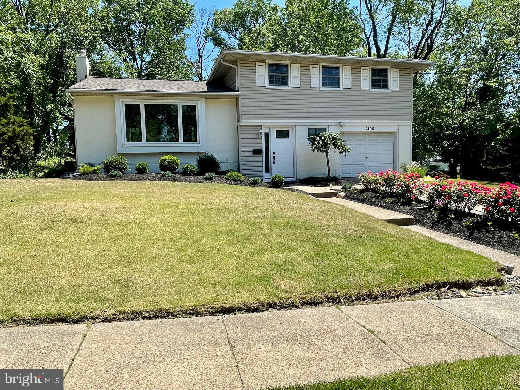 2108 ARLEIGH ROAD