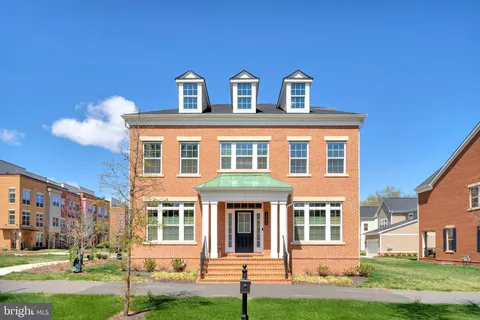 10606 Cedar Ave, Fairfax, VA MLS: VAFX2233774