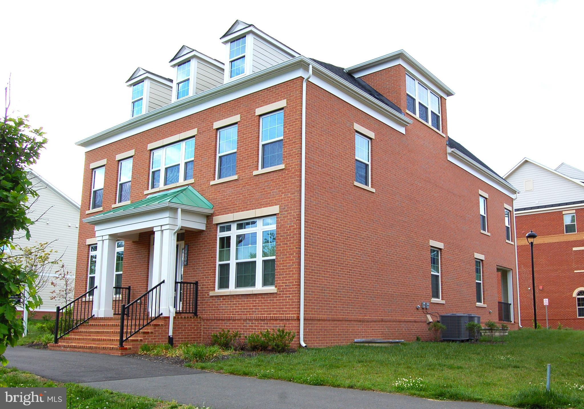 10606 CEDAR AVE