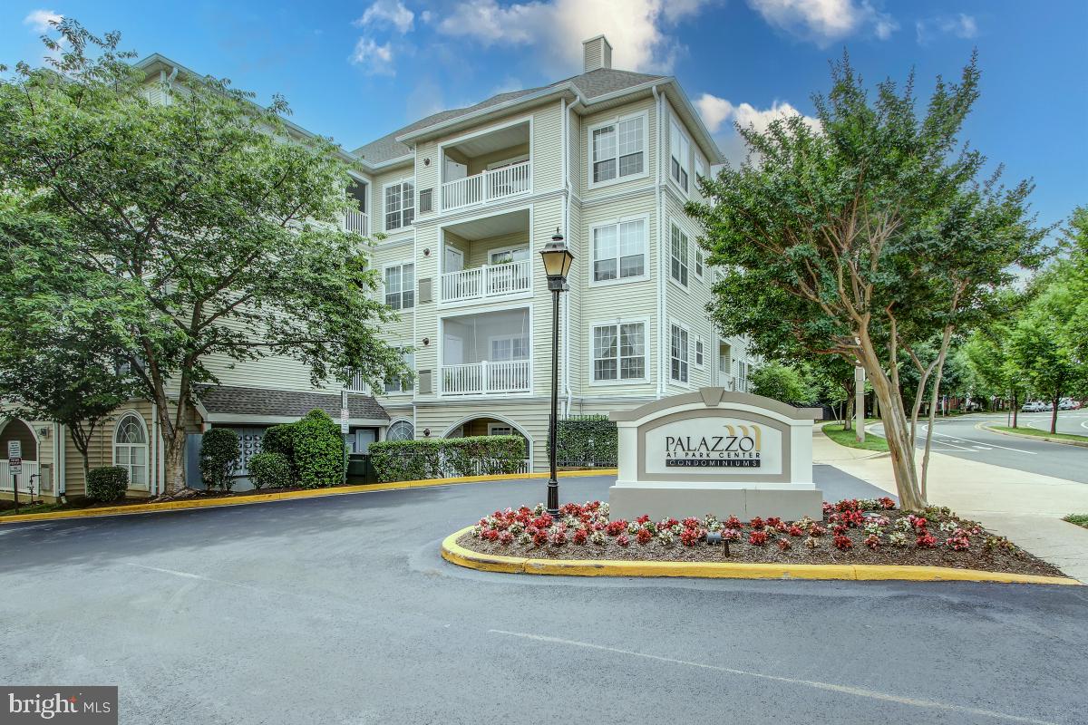 PALAZZO AT PARK CENTER - Residential