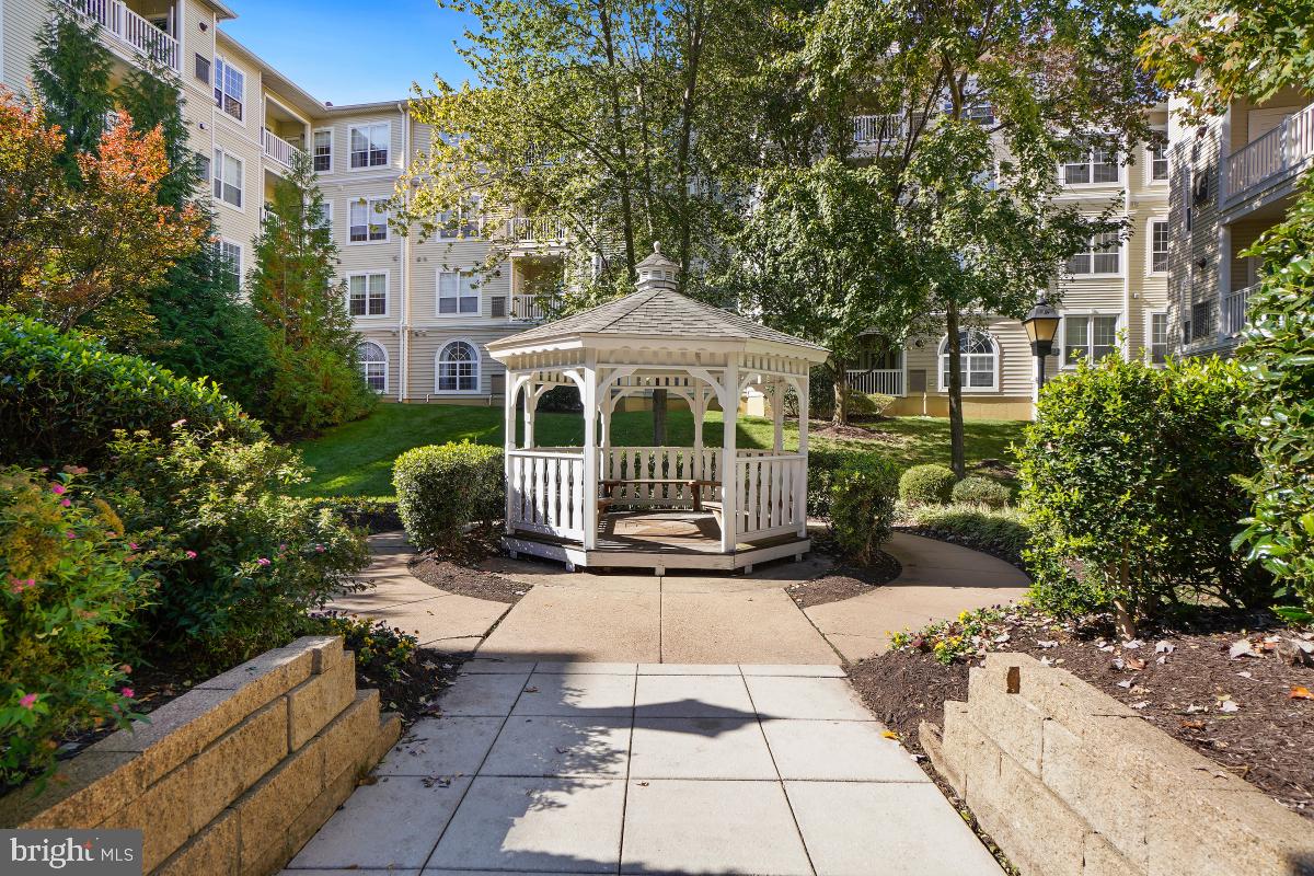 PALAZZO AT PARK CENTER - Residential